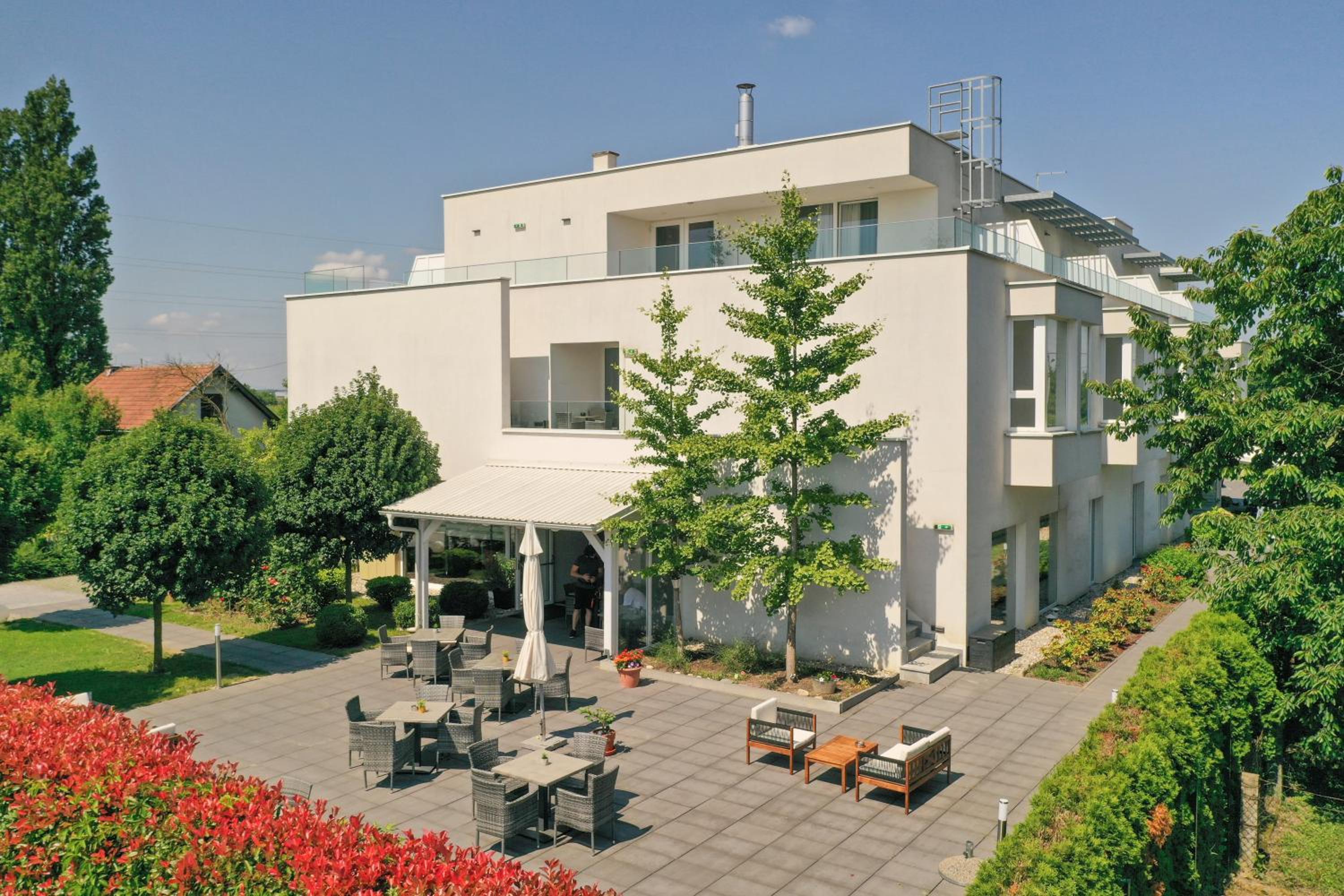 Hotel Magdalena - Image 1