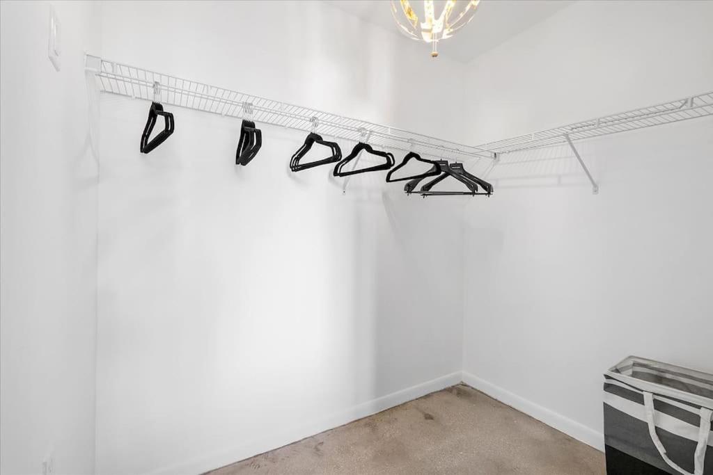 Lux Penthouse Loft I Free Parking I Bay Views