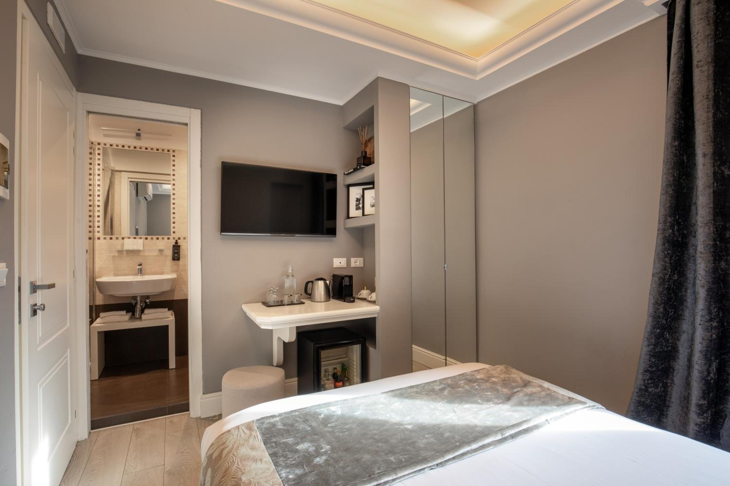 NAMAN HOTELLERIE - Spagna