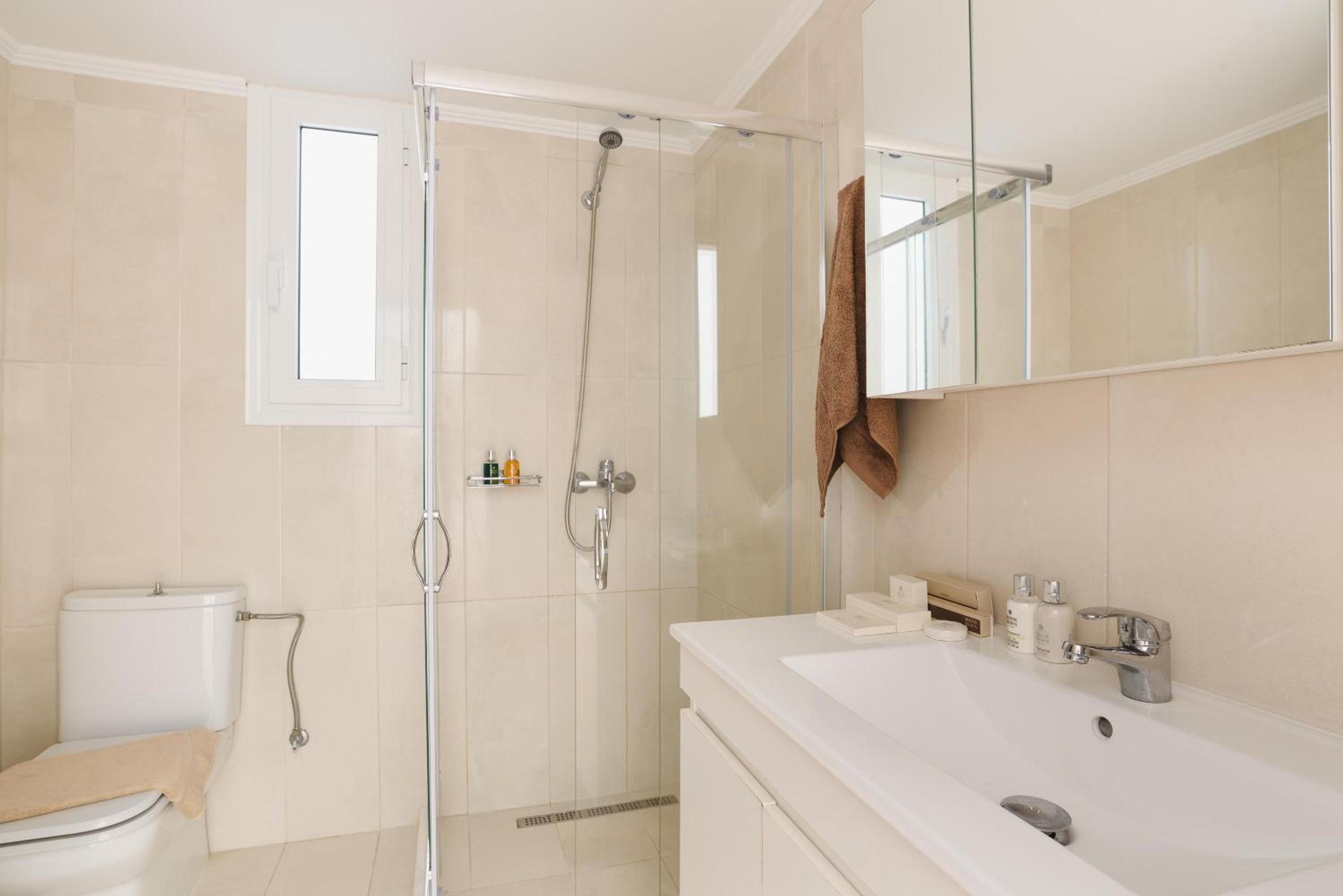 Mandraki City Center Apartments