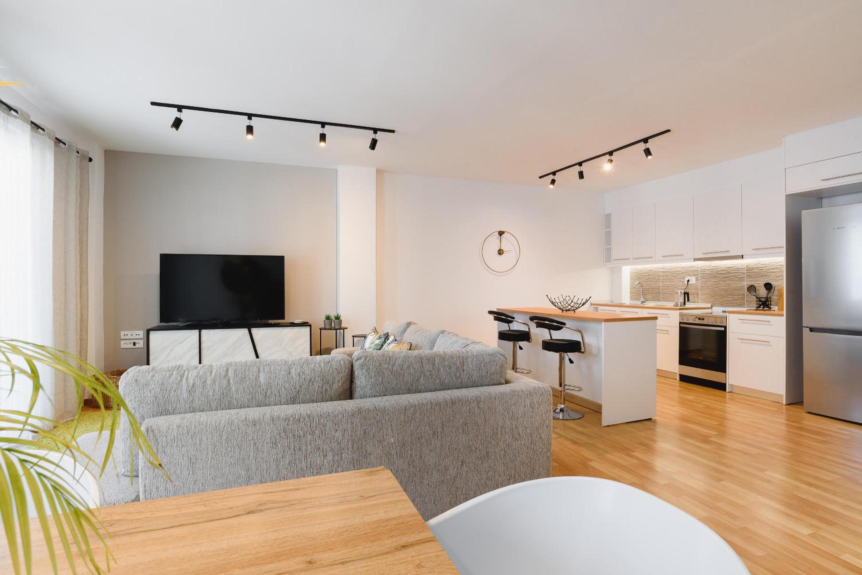 Mandraki City Center Apartments