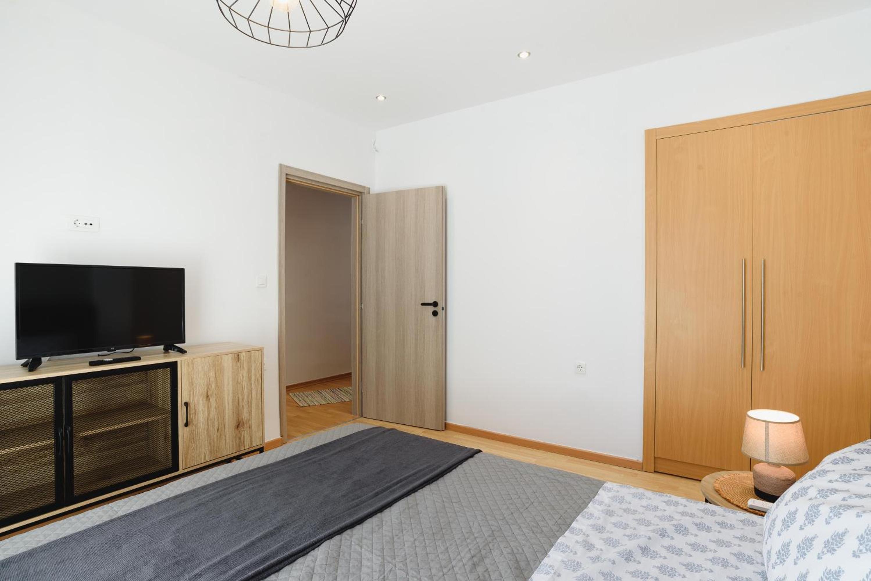 Mandraki City Center Apartments