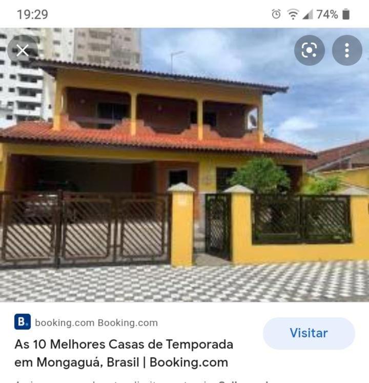 Lindo Sobrado Amarelo -próximo a praia
