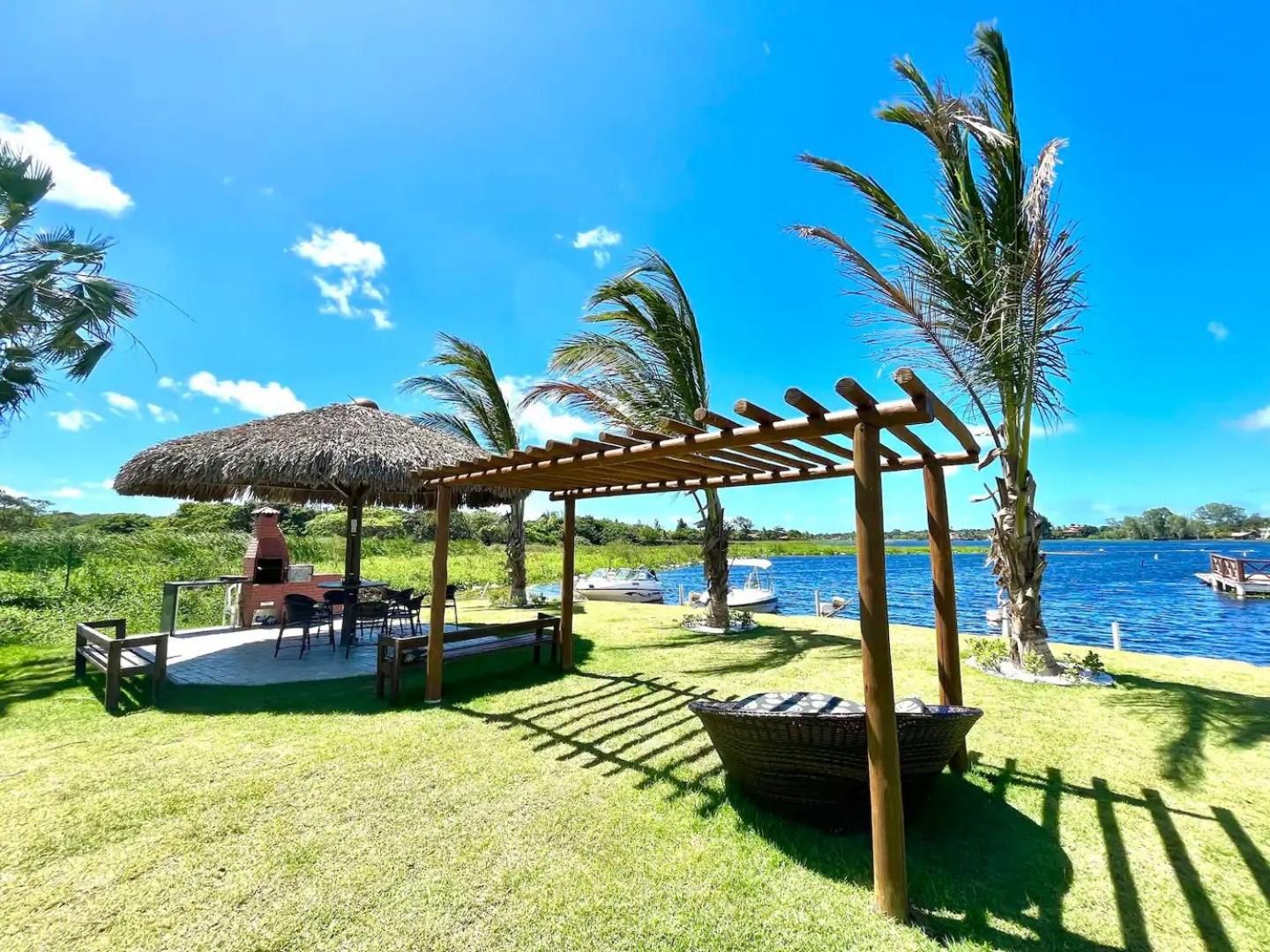 Catu Lake Spa e Resort! Apto com lazer completo!