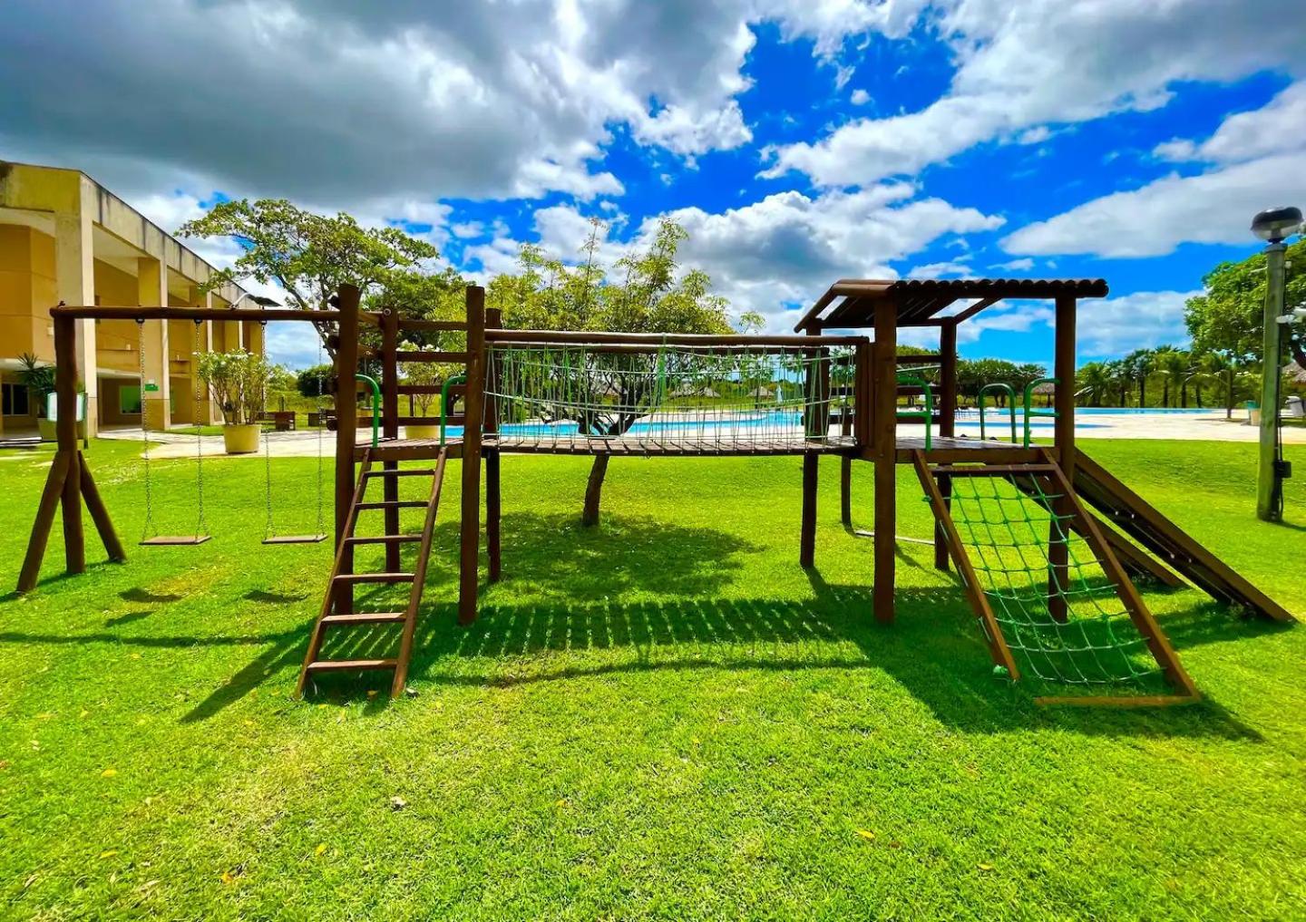 Catu Lake Spa e Resort! Apto com lazer completo!