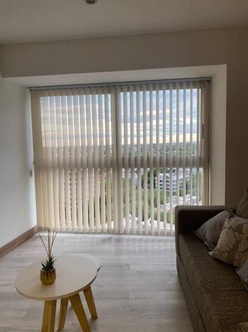 Pinot Torre Leloir 4 pax - by Inside