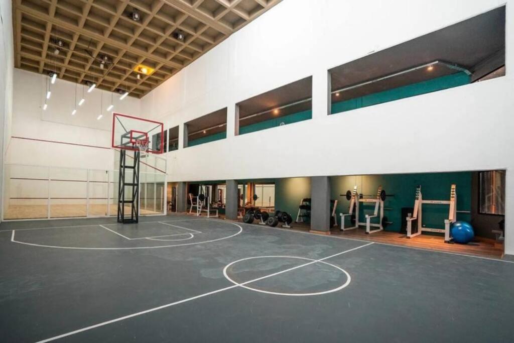 Pinot Torre Leloir 4 pax - by Inside