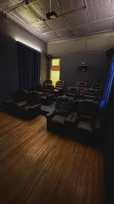 Pinot Torre Leloir 4 pax - by Inside