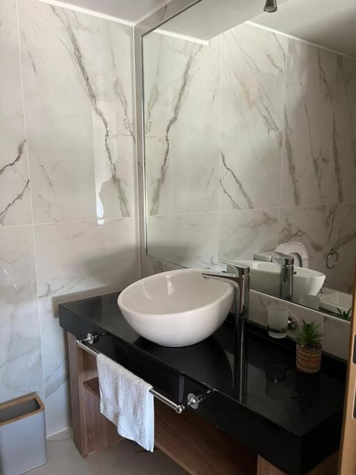 Pinot Torre Leloir 4 pax - by Inside