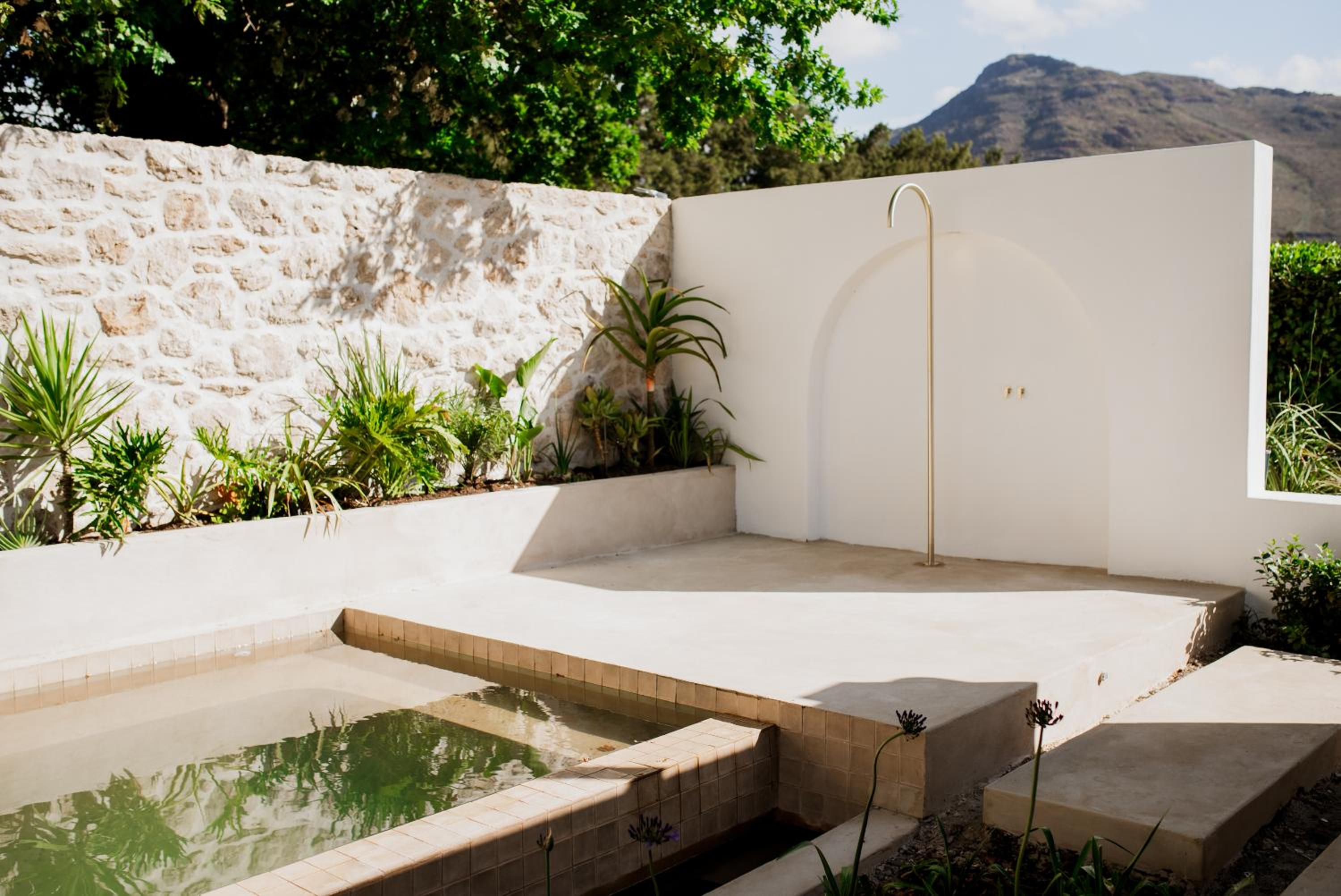 MAISON FRANSCHHOEK