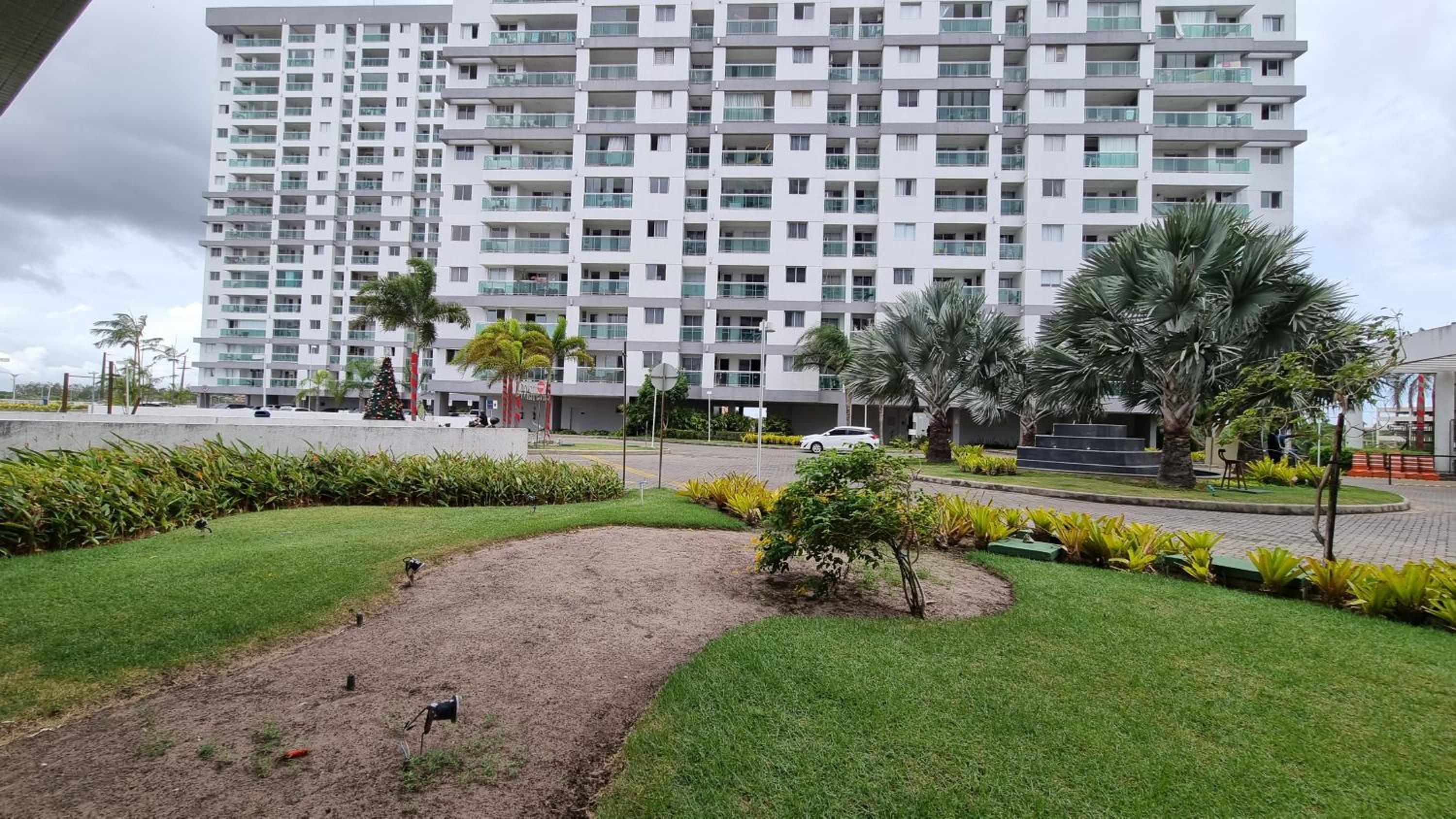 Apartamento novo ao lado do shopping da ilha