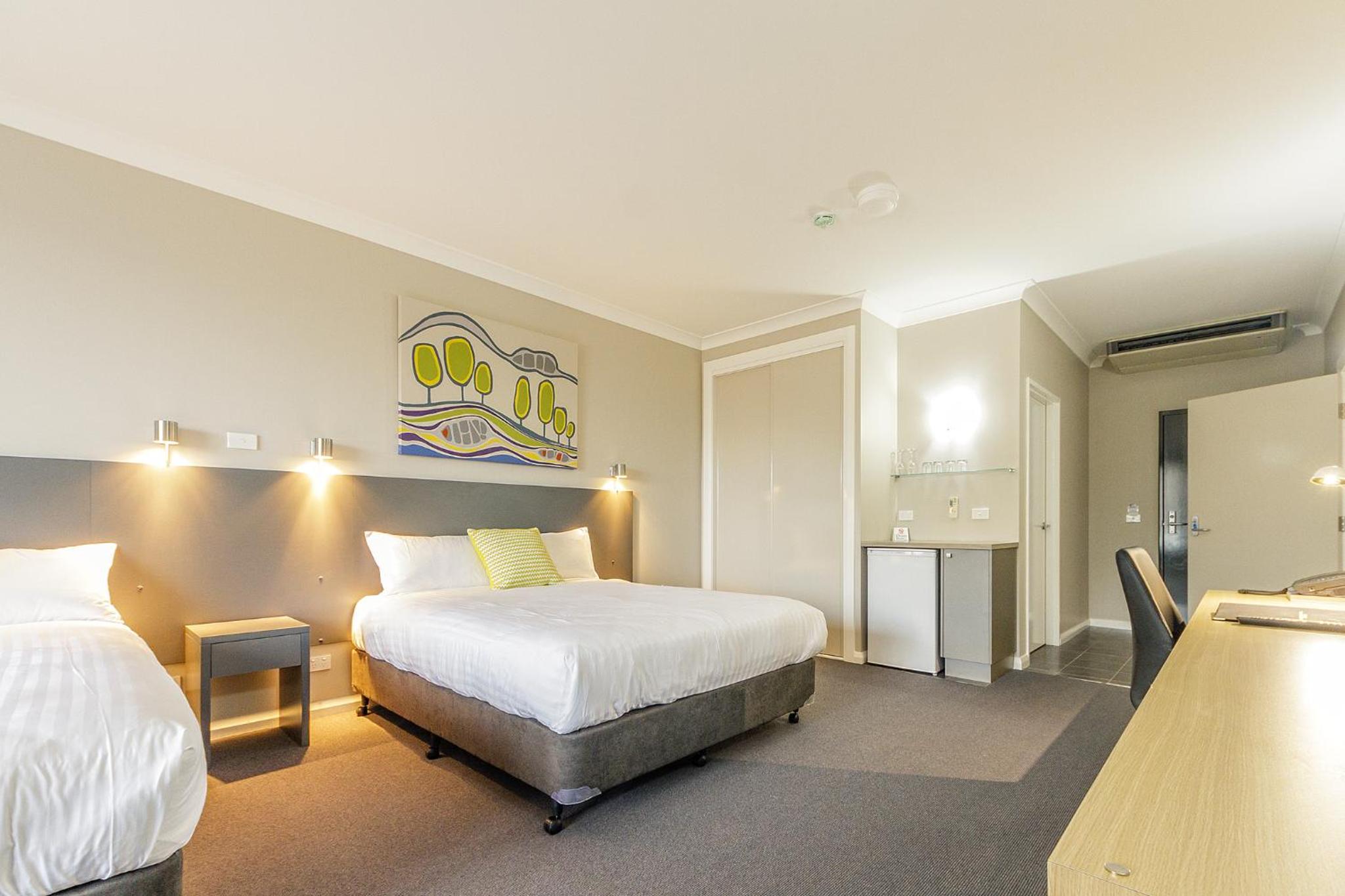 Club Cowra Motel