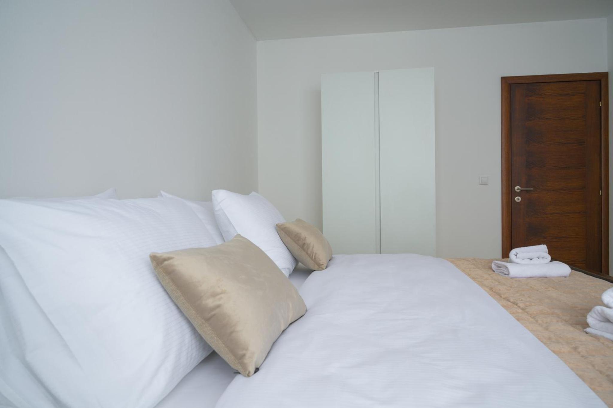 Highland lux apartments
