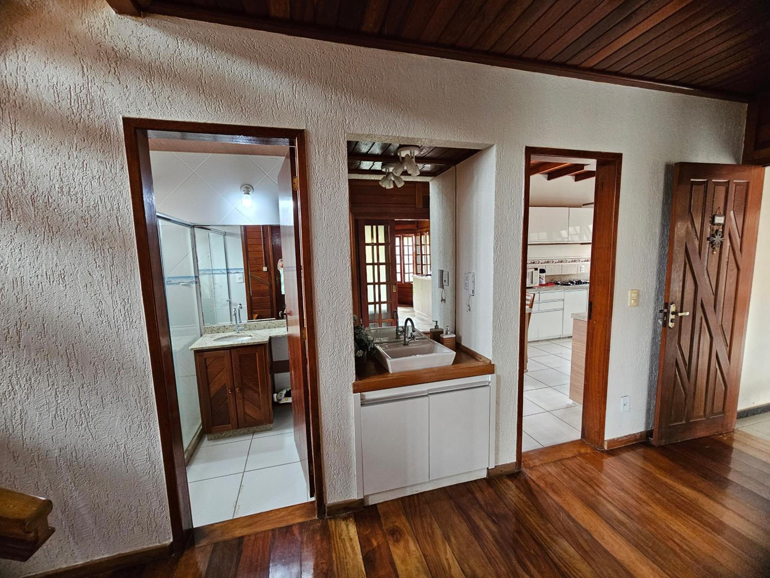 Casa em Grussai 6 quartos e piscina Sâo Joâo da Barrra-RJ
