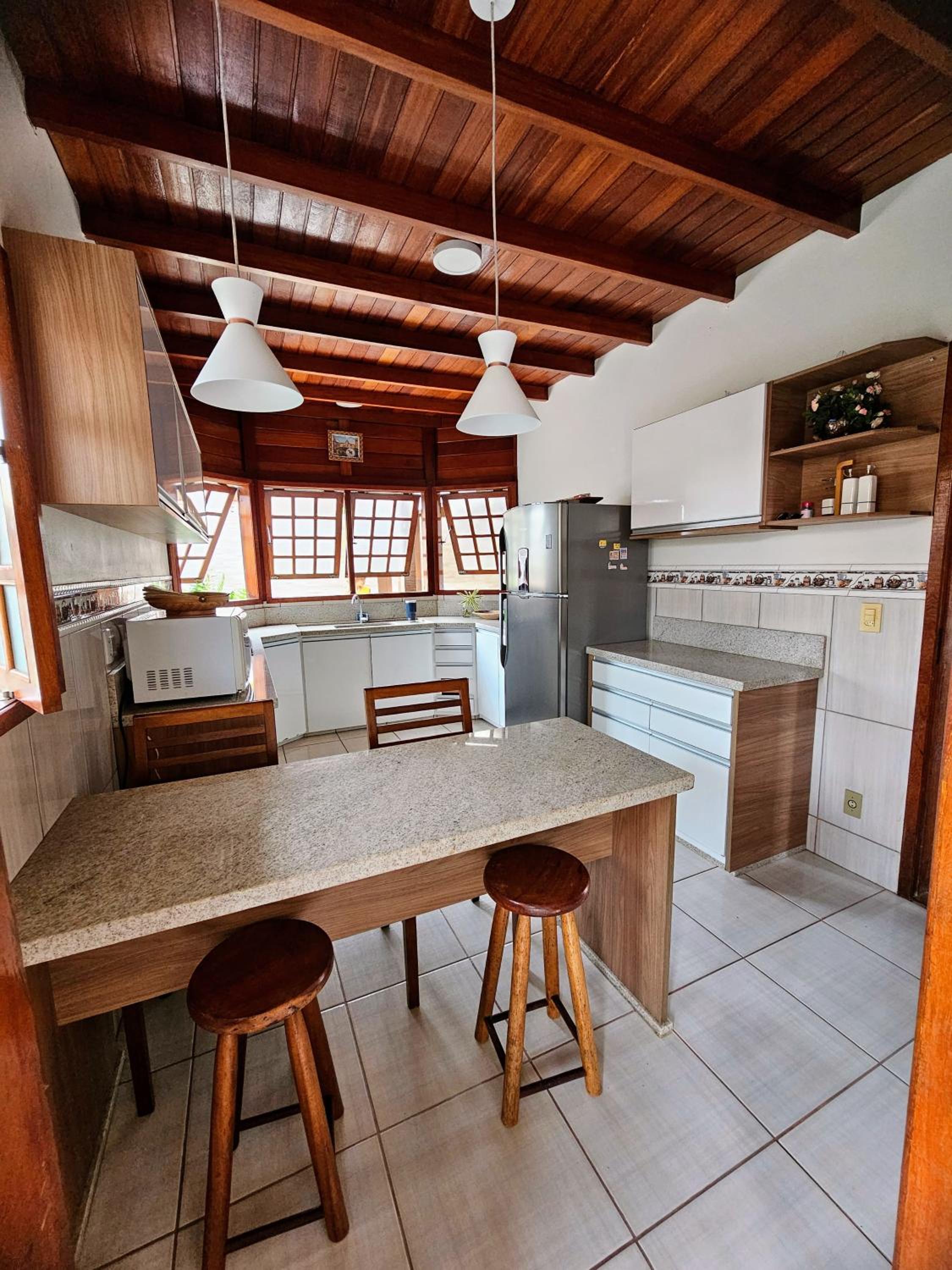 Casa em Grussai 6 quartos e piscina Sâo Joâo da Barrra-RJ