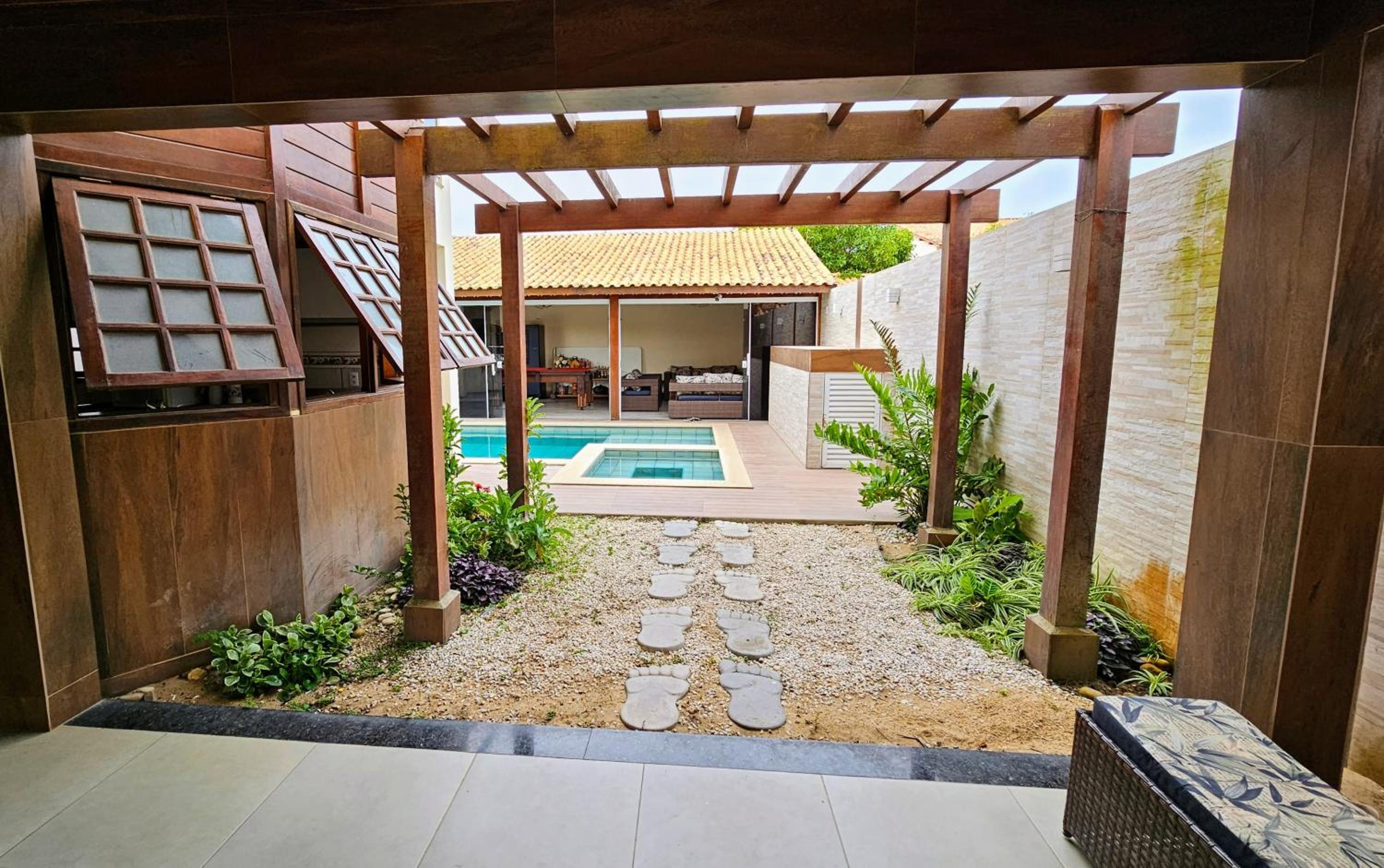 Casa em Grussai 6 quartos e piscina Sâo Joâo da Barrra-RJ