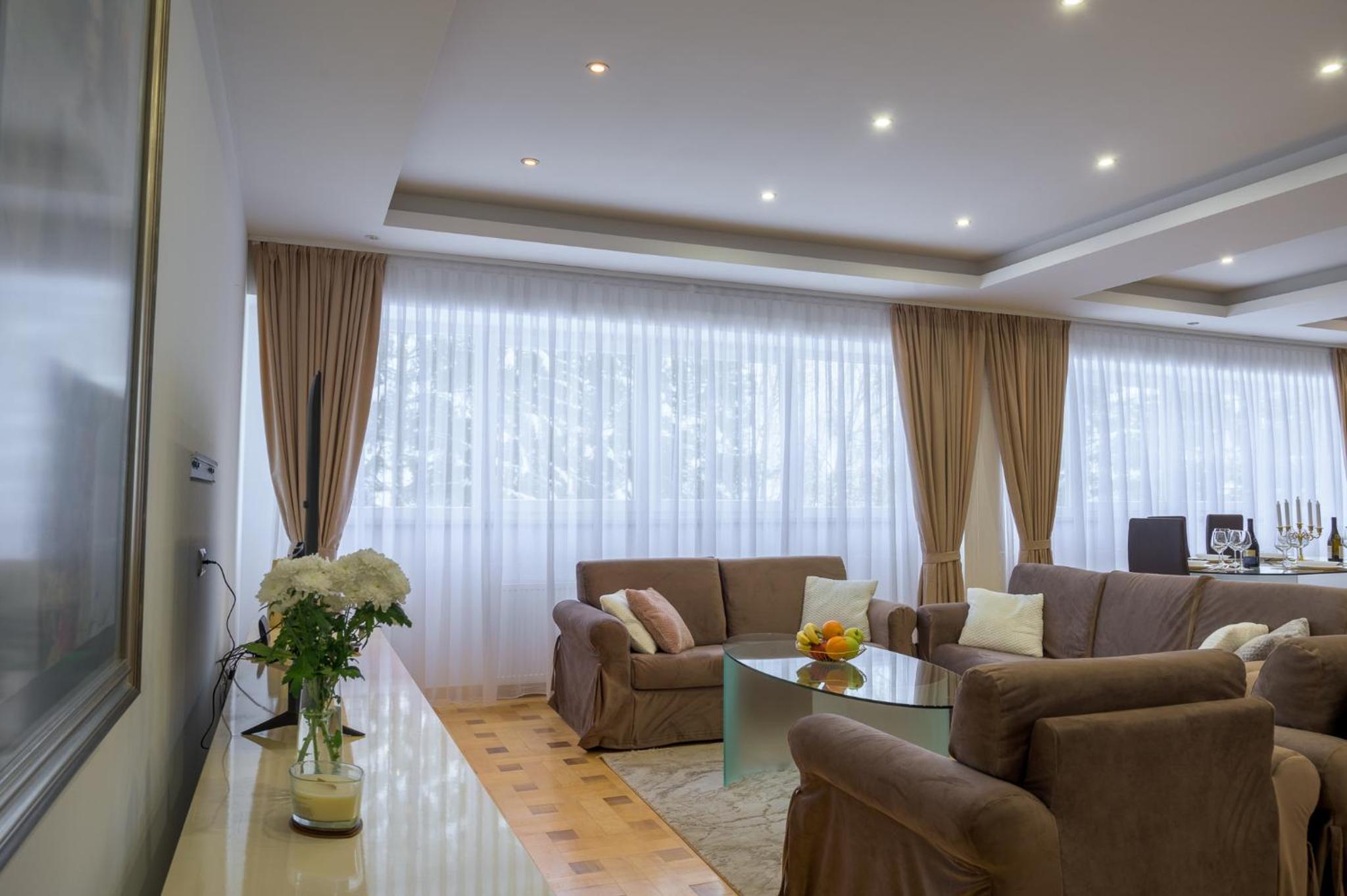 Highland lux apartments