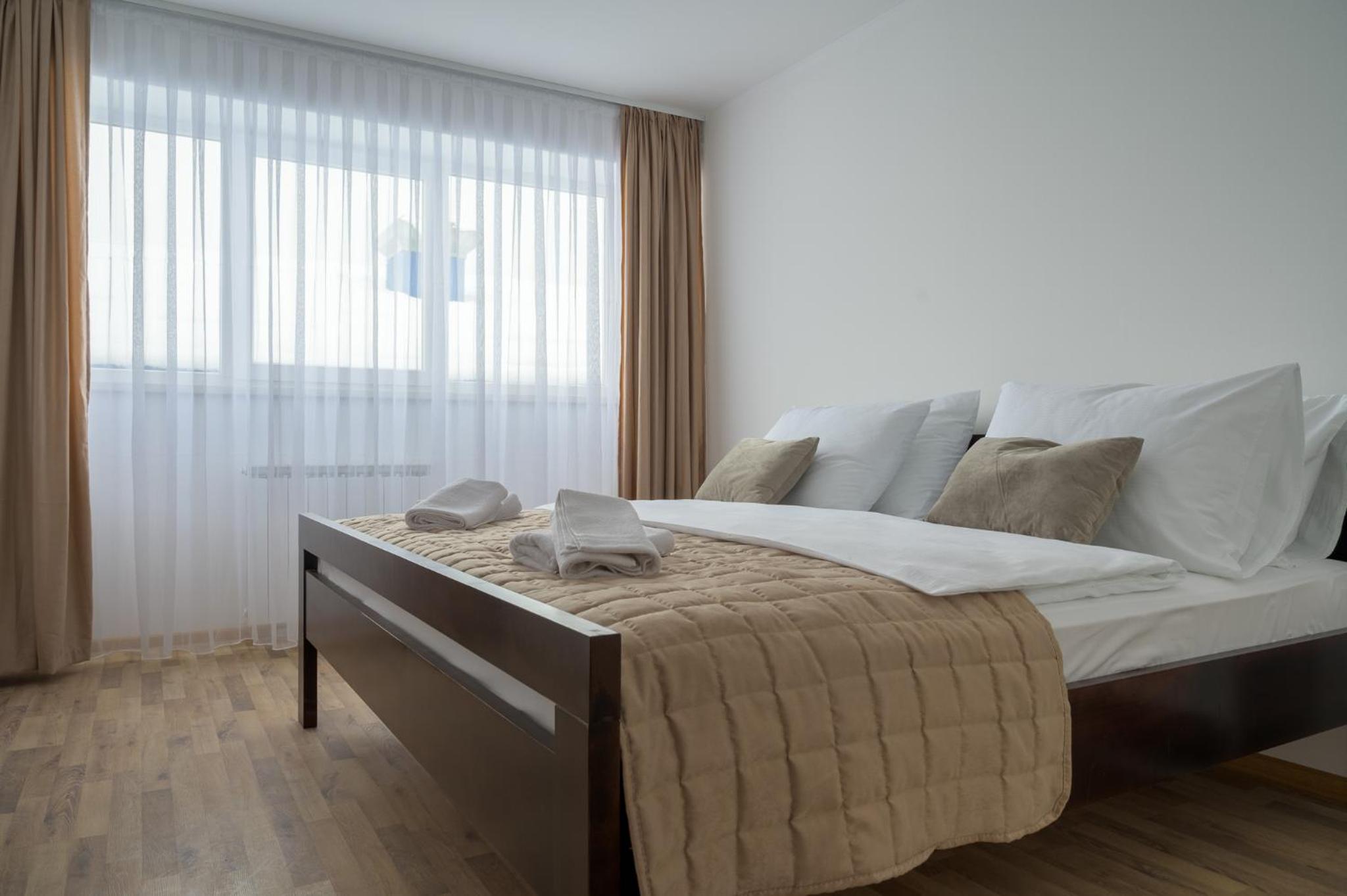 Highland lux apartments
