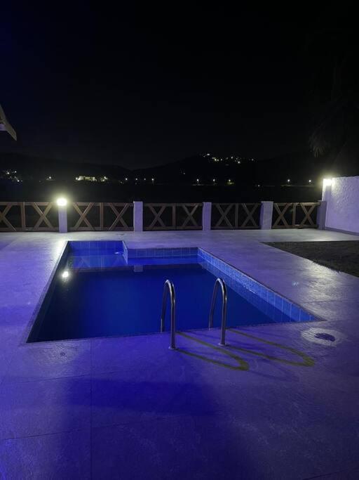 Casa em Bairro Nobre a 5 Minutos da Praia