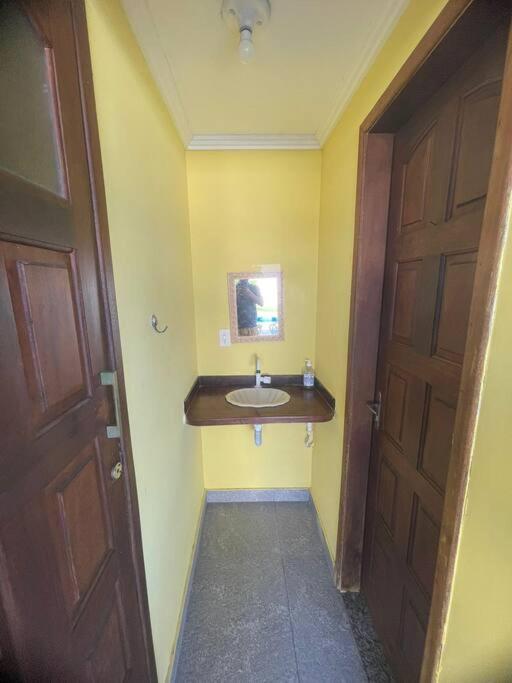 Casa em Bairro Nobre a 5 Minutos da Praia