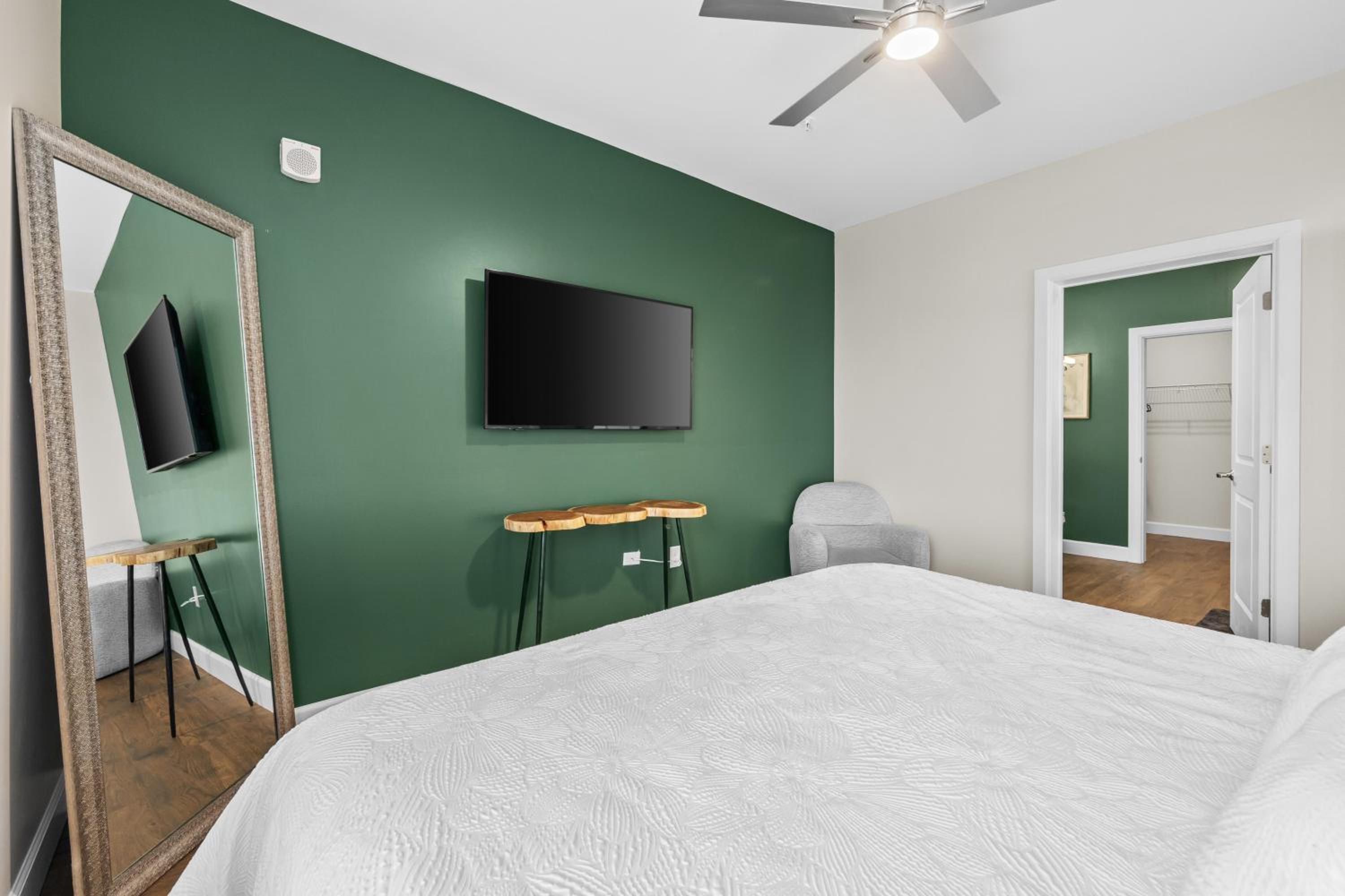 Photograph supplied for The Rodeo Drive Suite Penthouse The Gulch