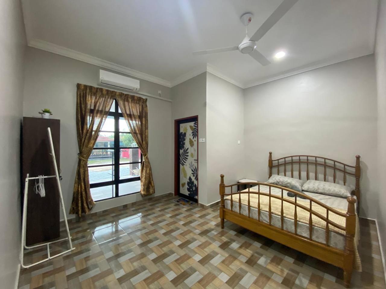 Sasuka Homestay Kuala Ibai (2 Unit Kembar) - Muslim Sahaja photo 5