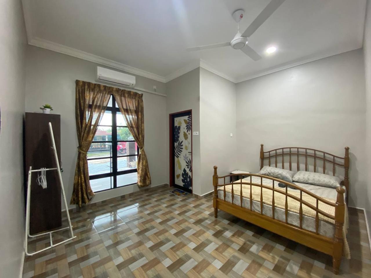Sasuka Homestay Kuala Ibai (2 Unit Kembar) - Muslim Sahaja photo 4