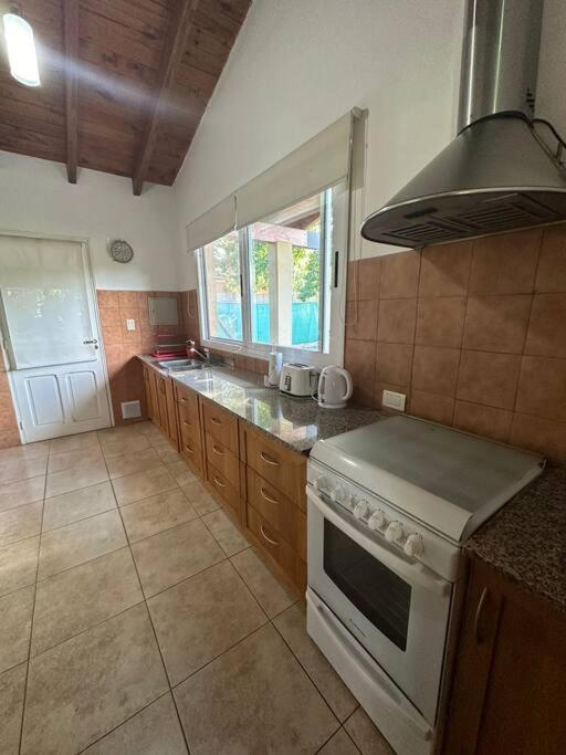 Casa los Robles - Chacras 6Pax by Inside