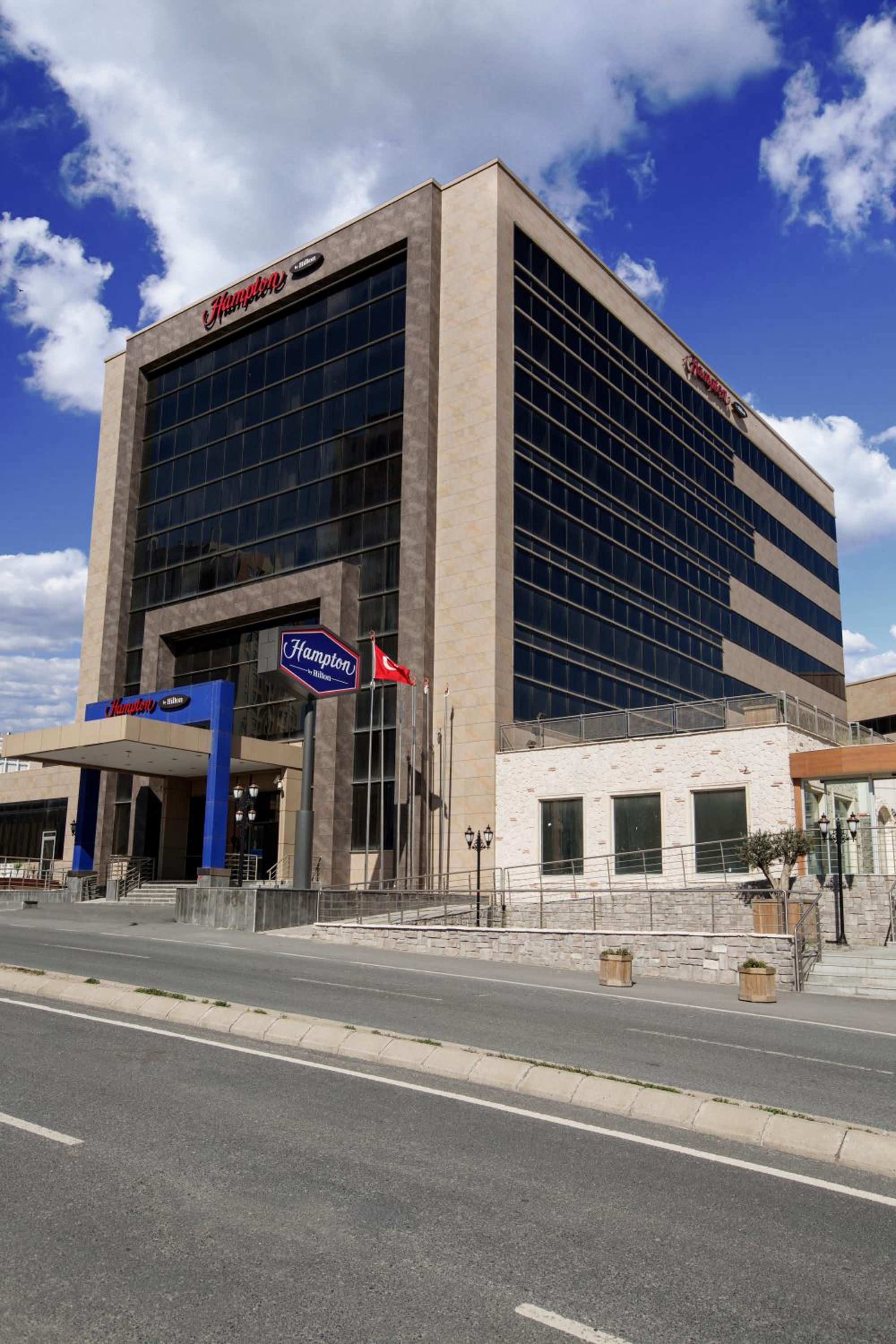 Hampton by Hilton Istanbul Kayasehir - Image 69