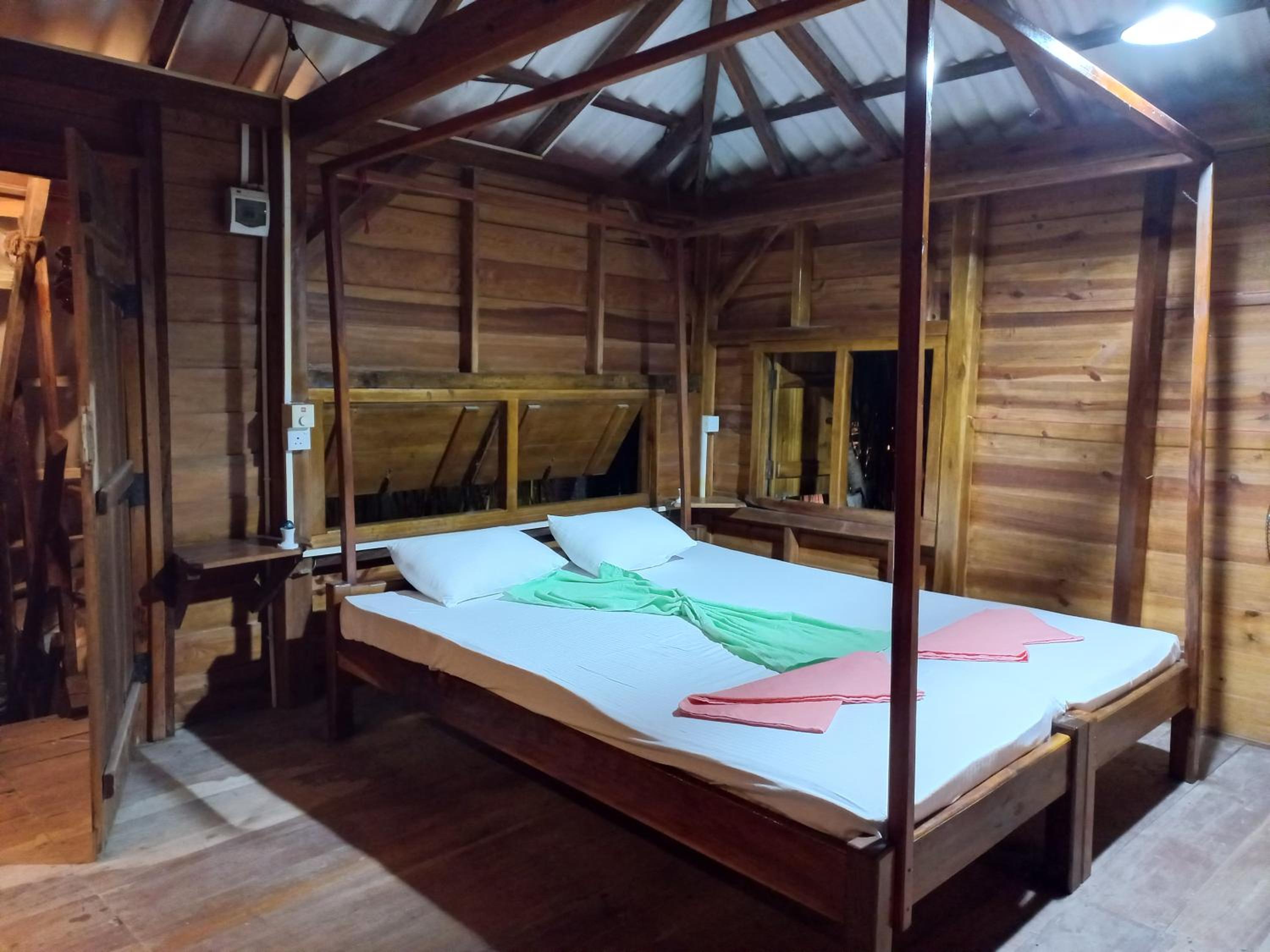 Breezy Beach Cabanas
