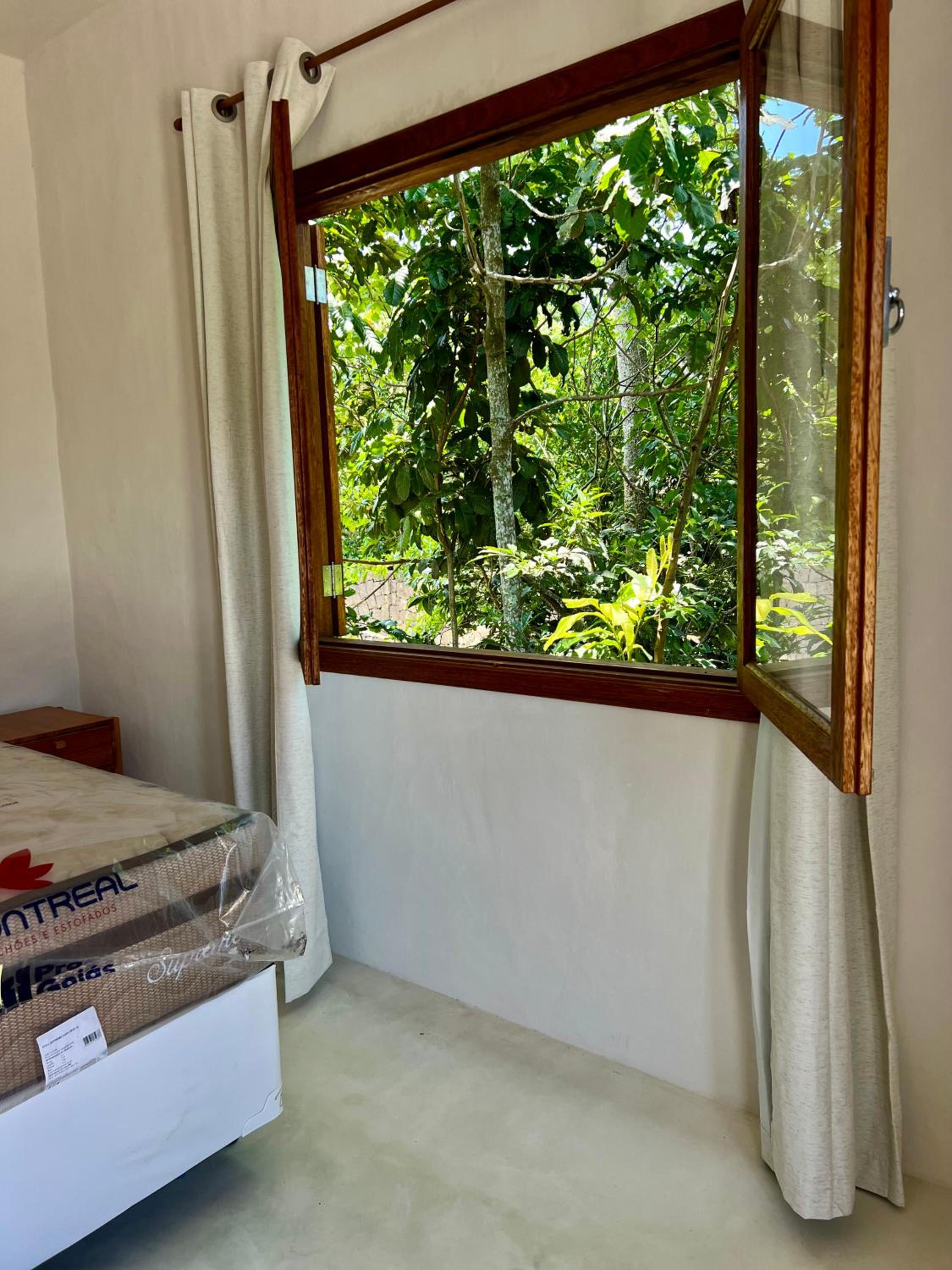 Linda casa em Condomínio de Costeira na Ilhabela