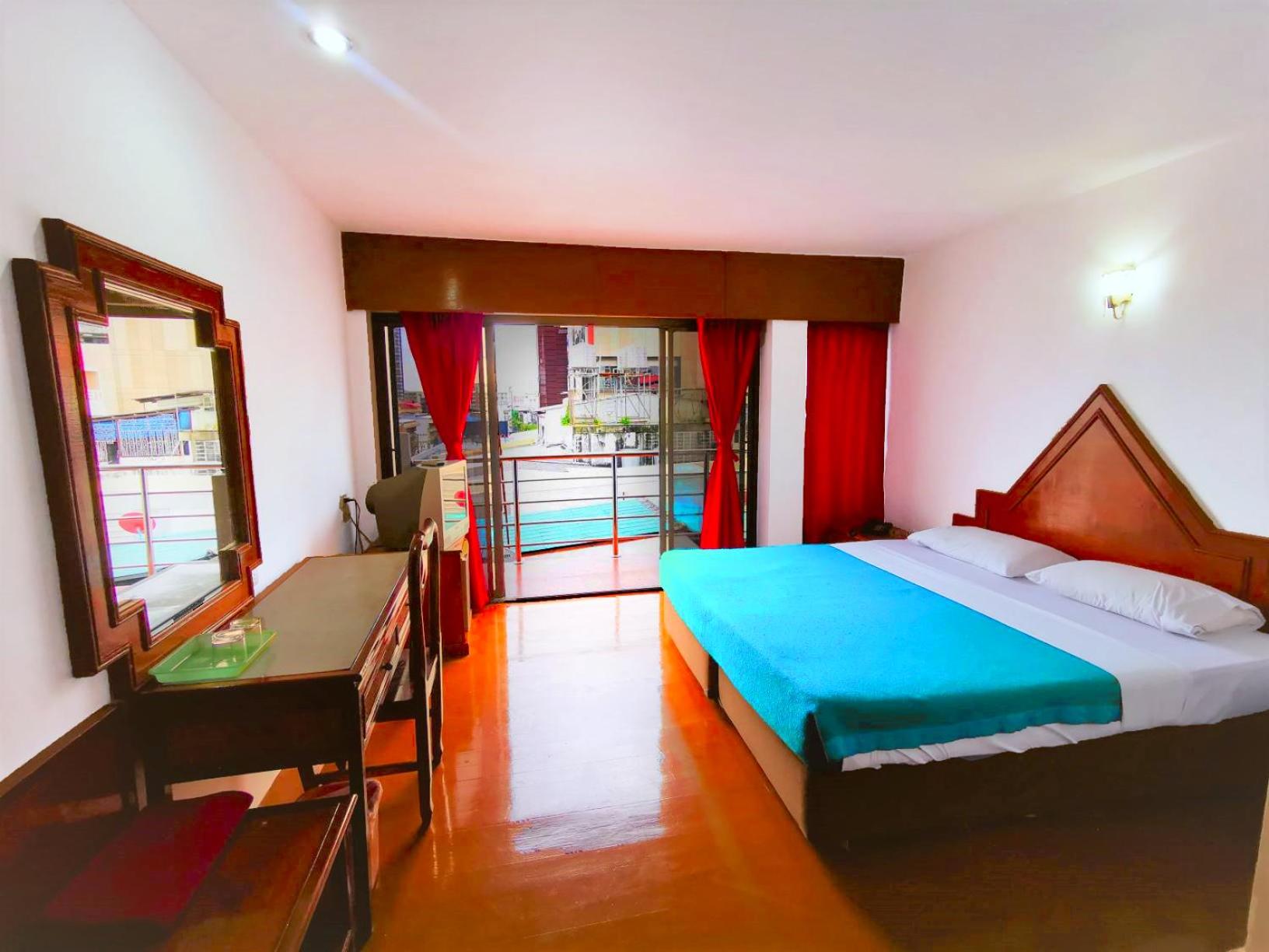 Highfive Hotel Pattaya