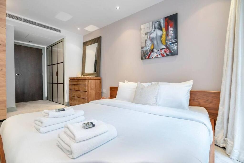 Stylish flat in a posh Chelsea — hotel room