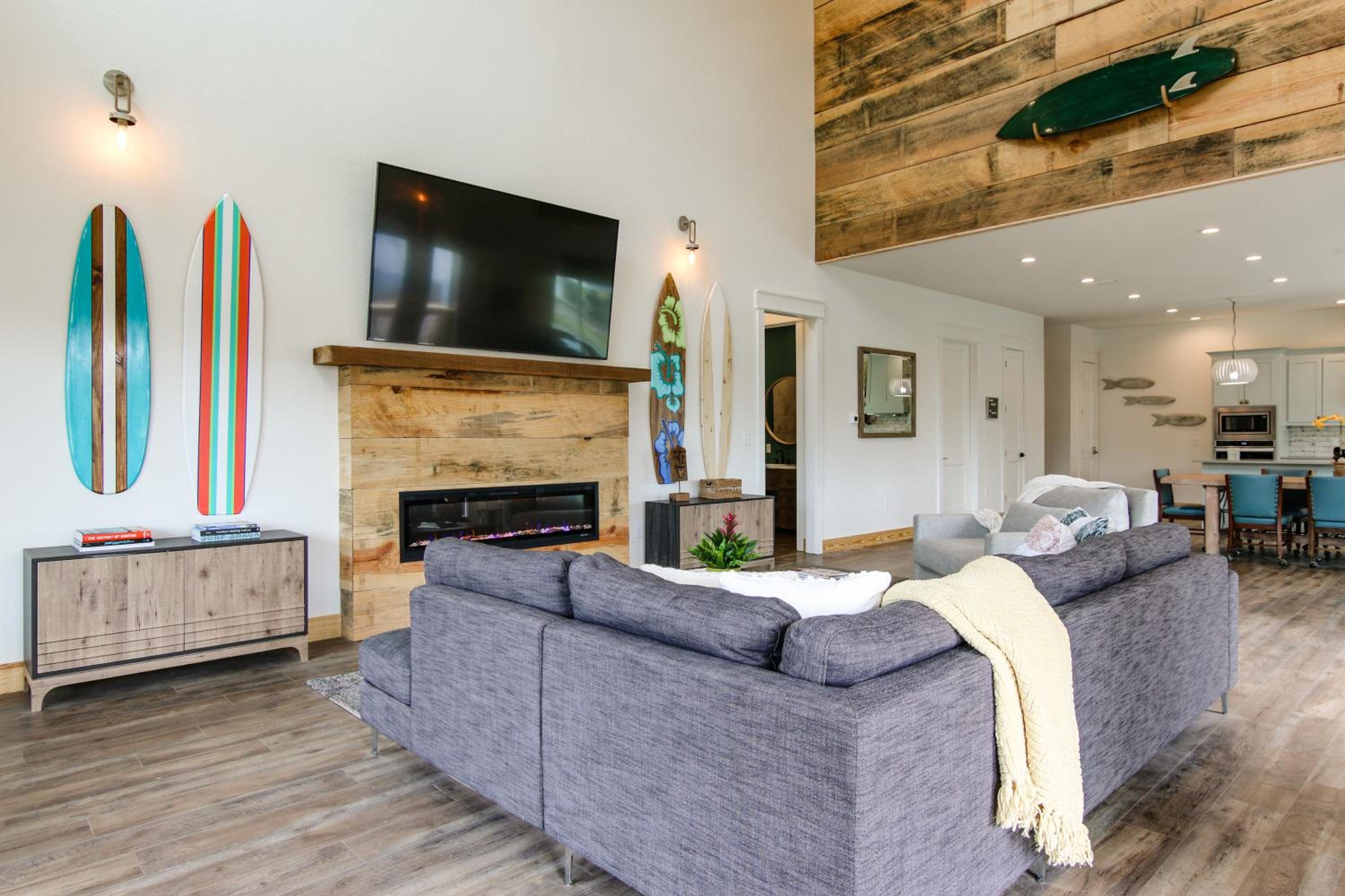 Surf Shack on the Caddo view 5