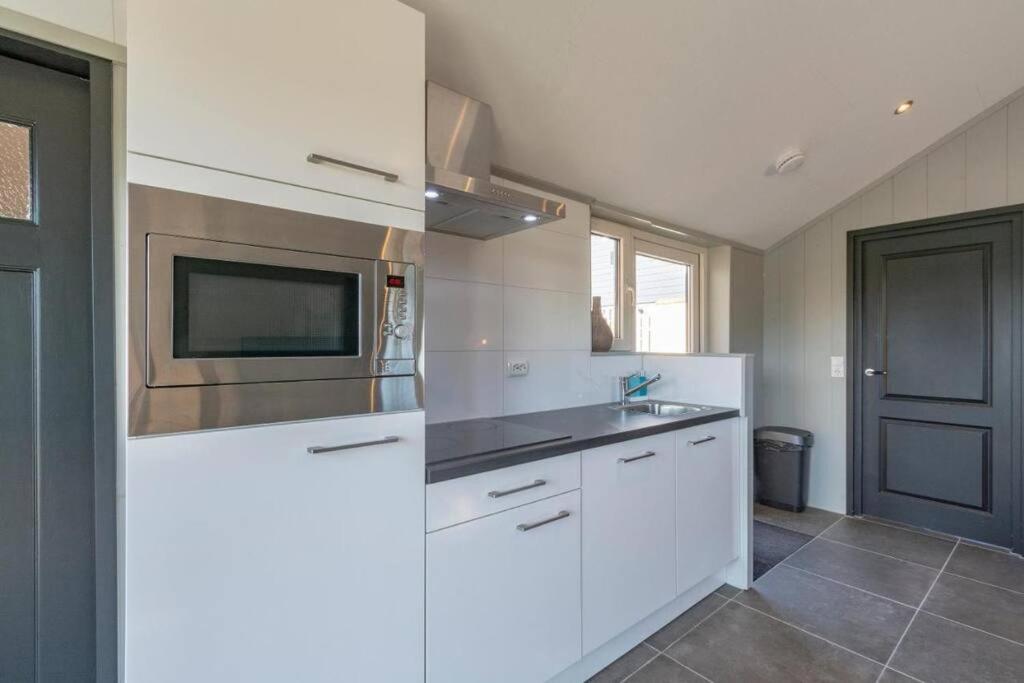 NEW! Strandhuis 't Koepeltje aan zee! view 5