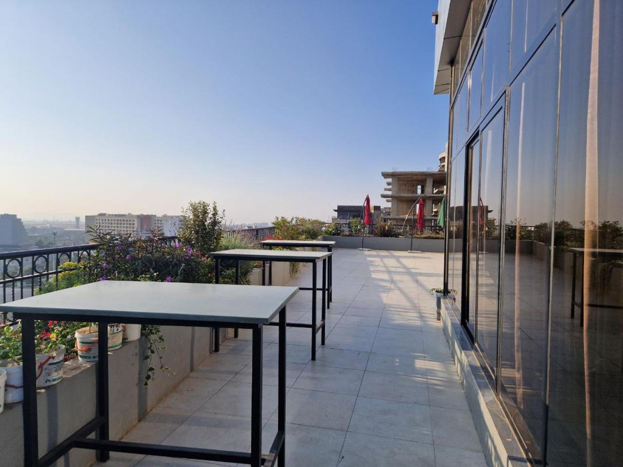 Zemilo Hotel Apartment