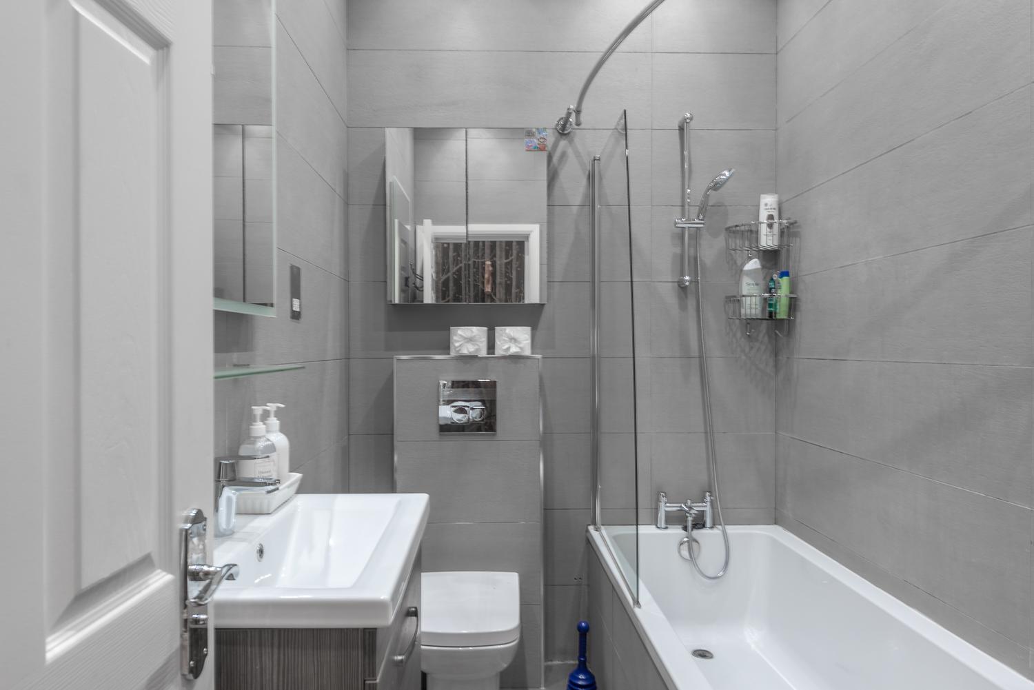 Quirky, Vintage 2 bed flat