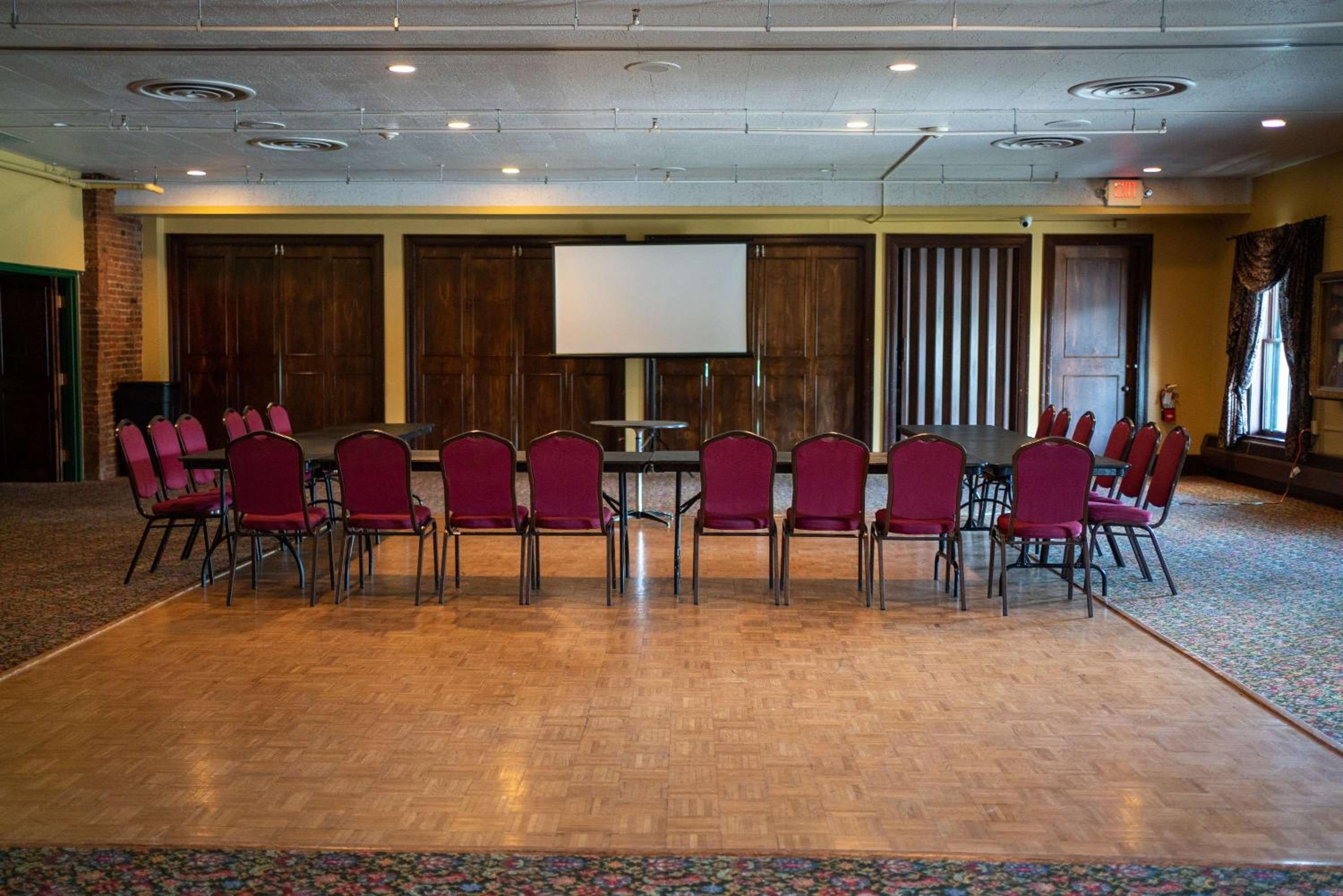 Sheridan Vacations - Sheridan Inn - Best Western Signature Collection - Property Image 17