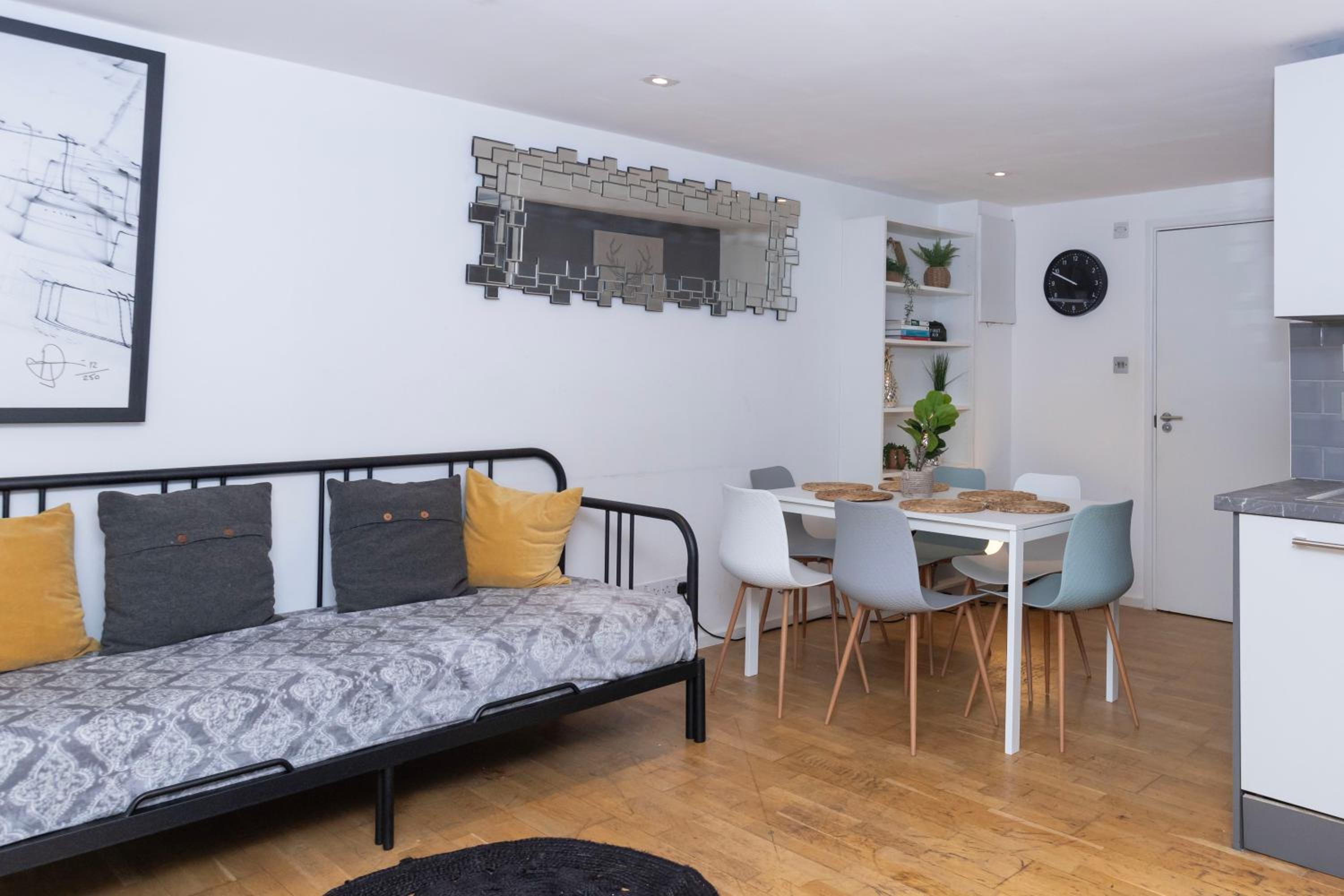 Cosy Ground Floor Apartment