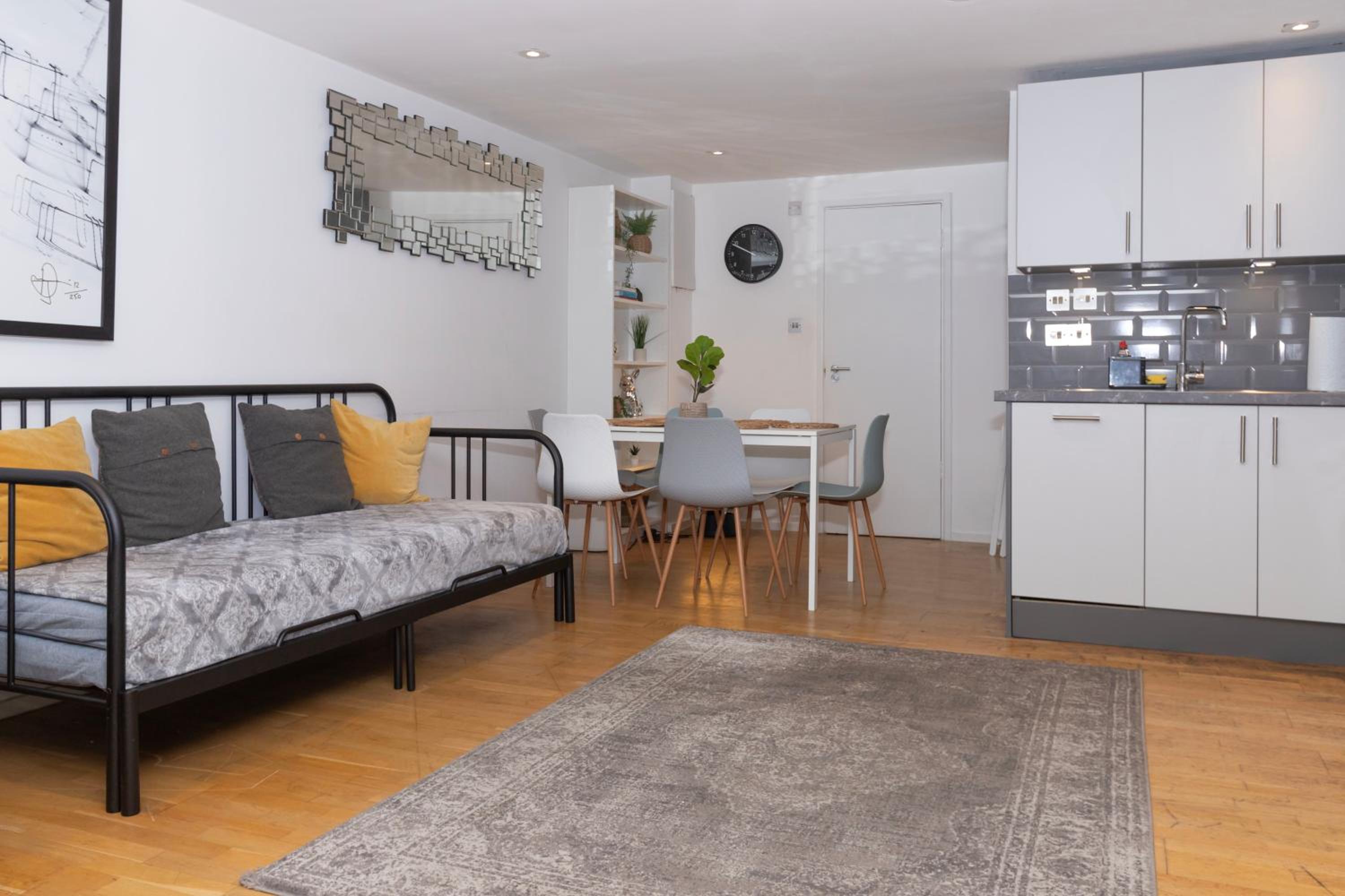 Cosy Ground Floor Apartment