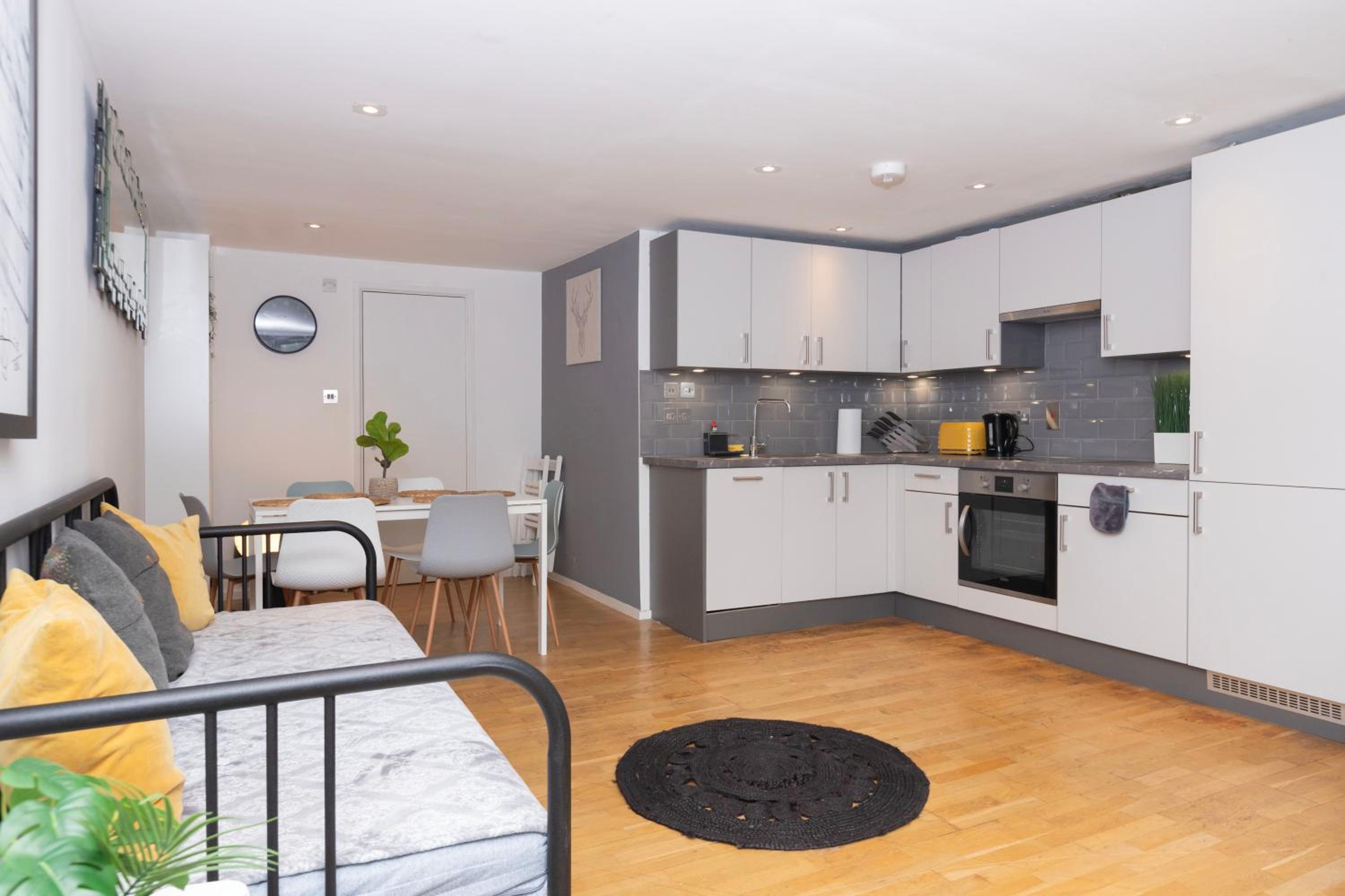 Cosy Ground Floor Apartment