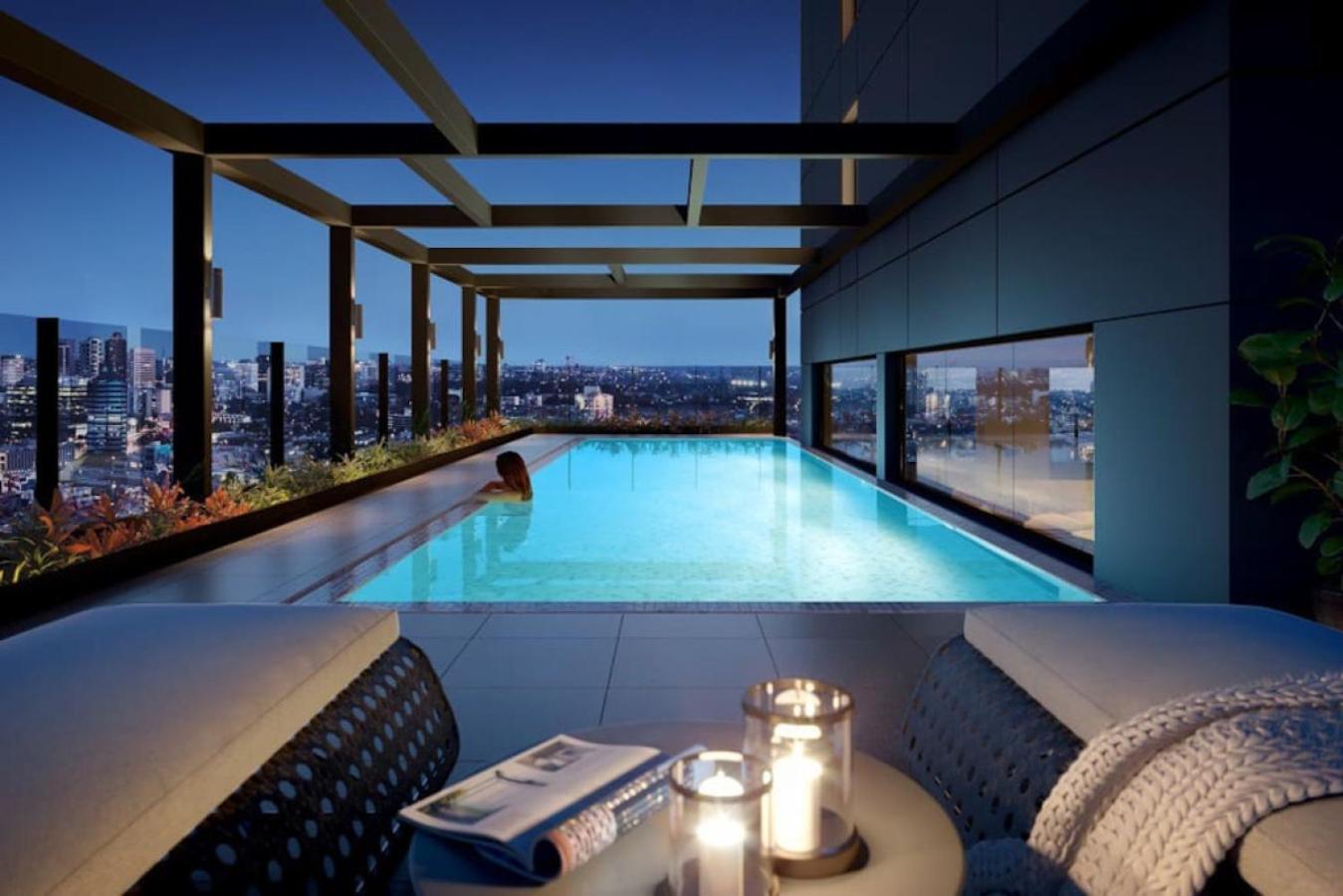 Ocean Views, Modern, Fast Wifi, Southbank Location