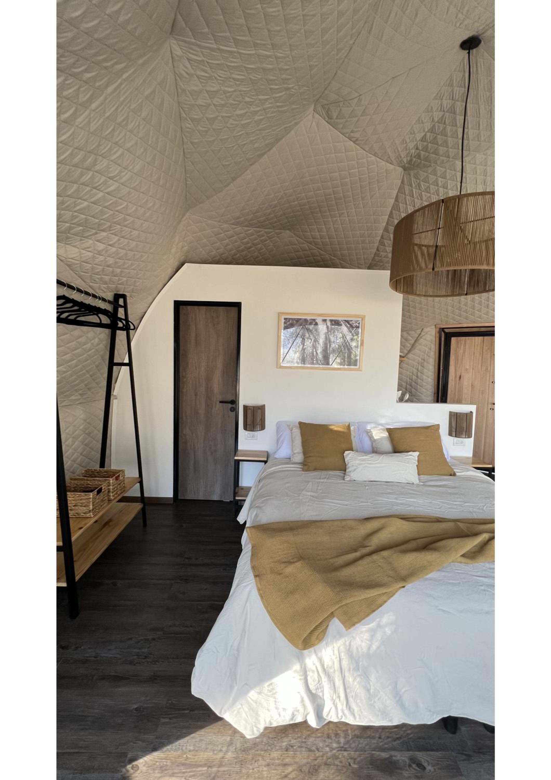 Deer Glamping