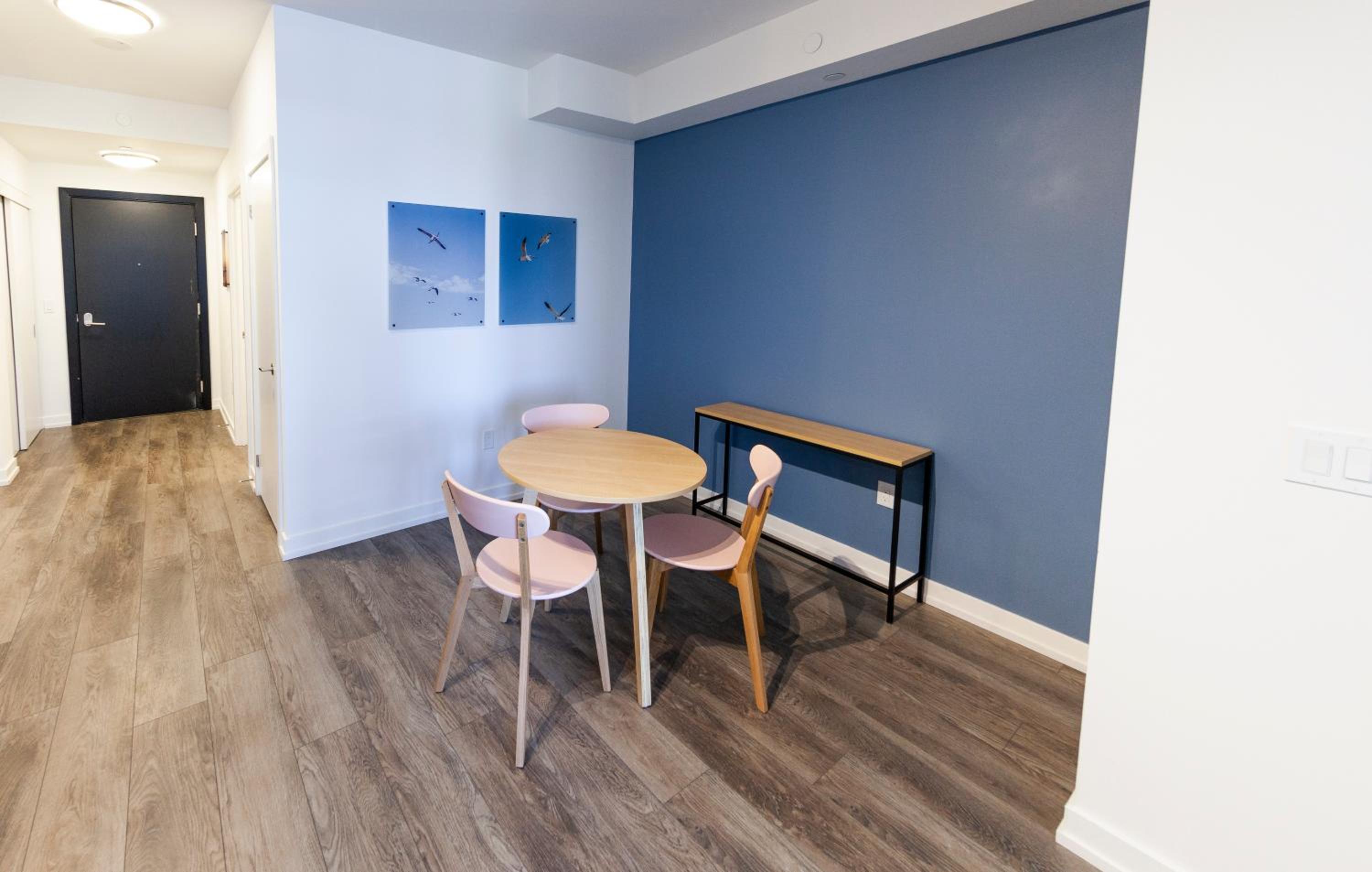 Kitchener Vacations - The Laundry Rooms Station Park Kitchener - Property Image 27