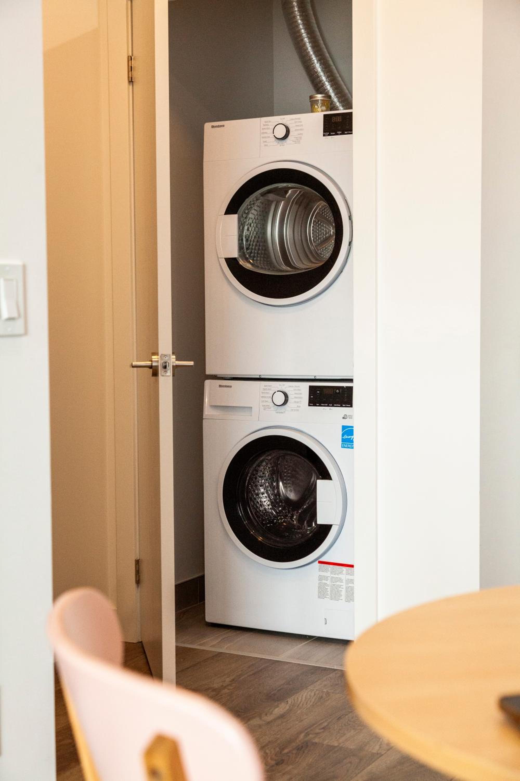 Kitchener Vacations - The Laundry Rooms Station Park Kitchener - Property Image 33