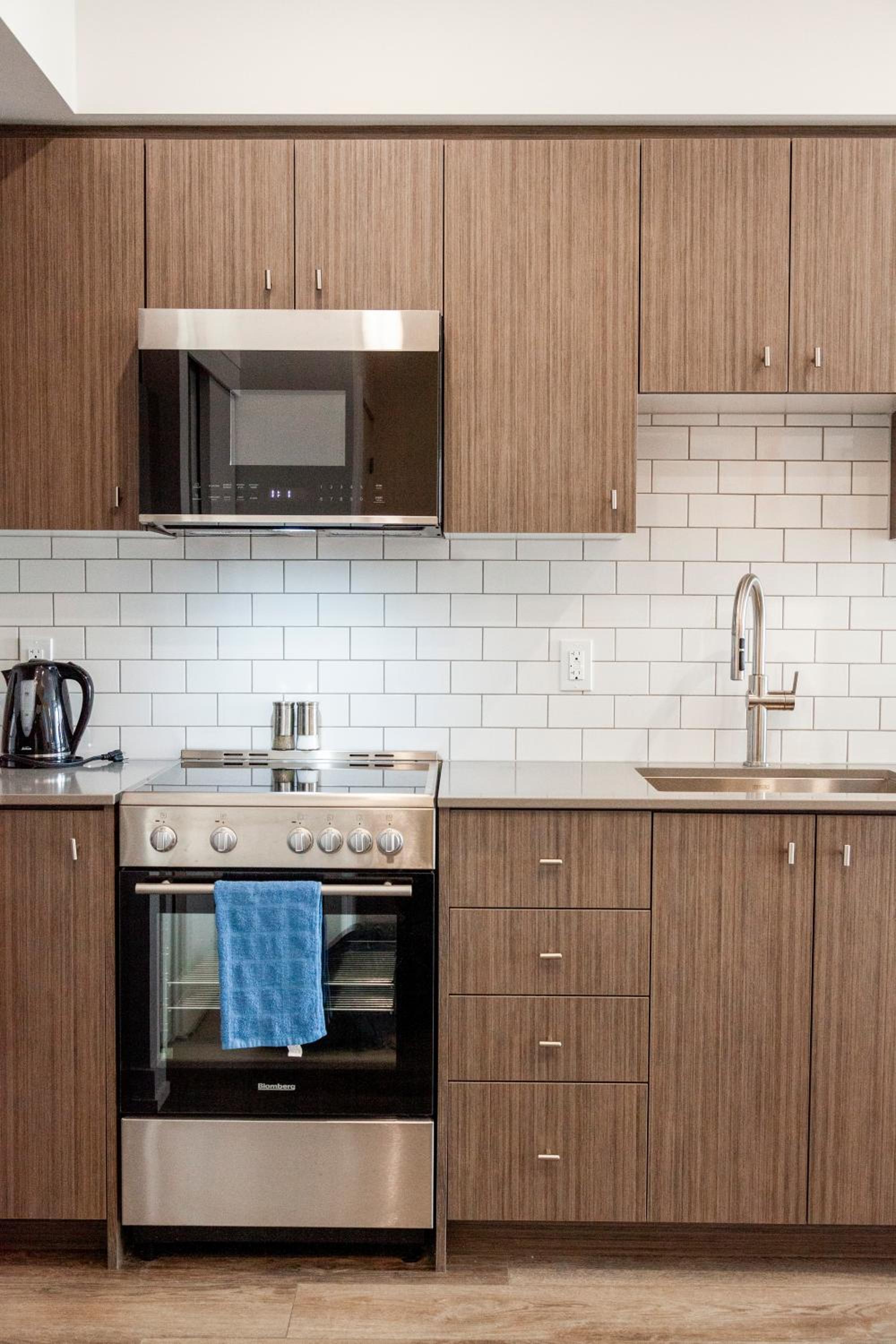 Kitchener Vacations - The Laundry Rooms Station Park Kitchener - Property Image 3