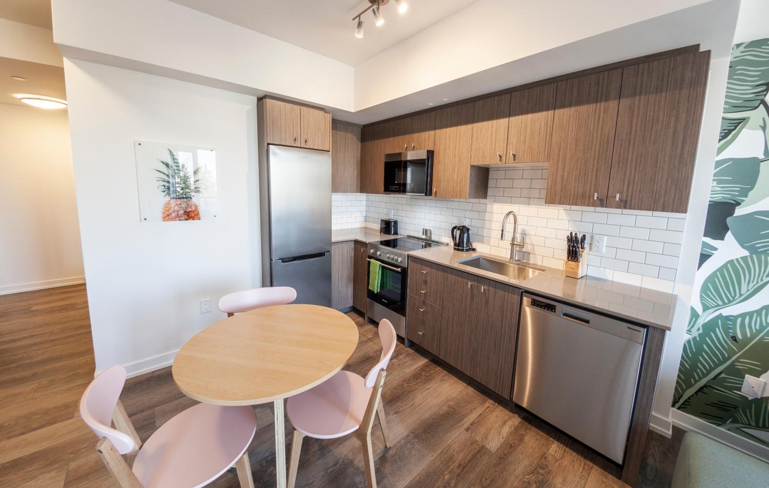 Kitchener Vacations - The Laundry Rooms Station Park Kitchener - Property Image 6