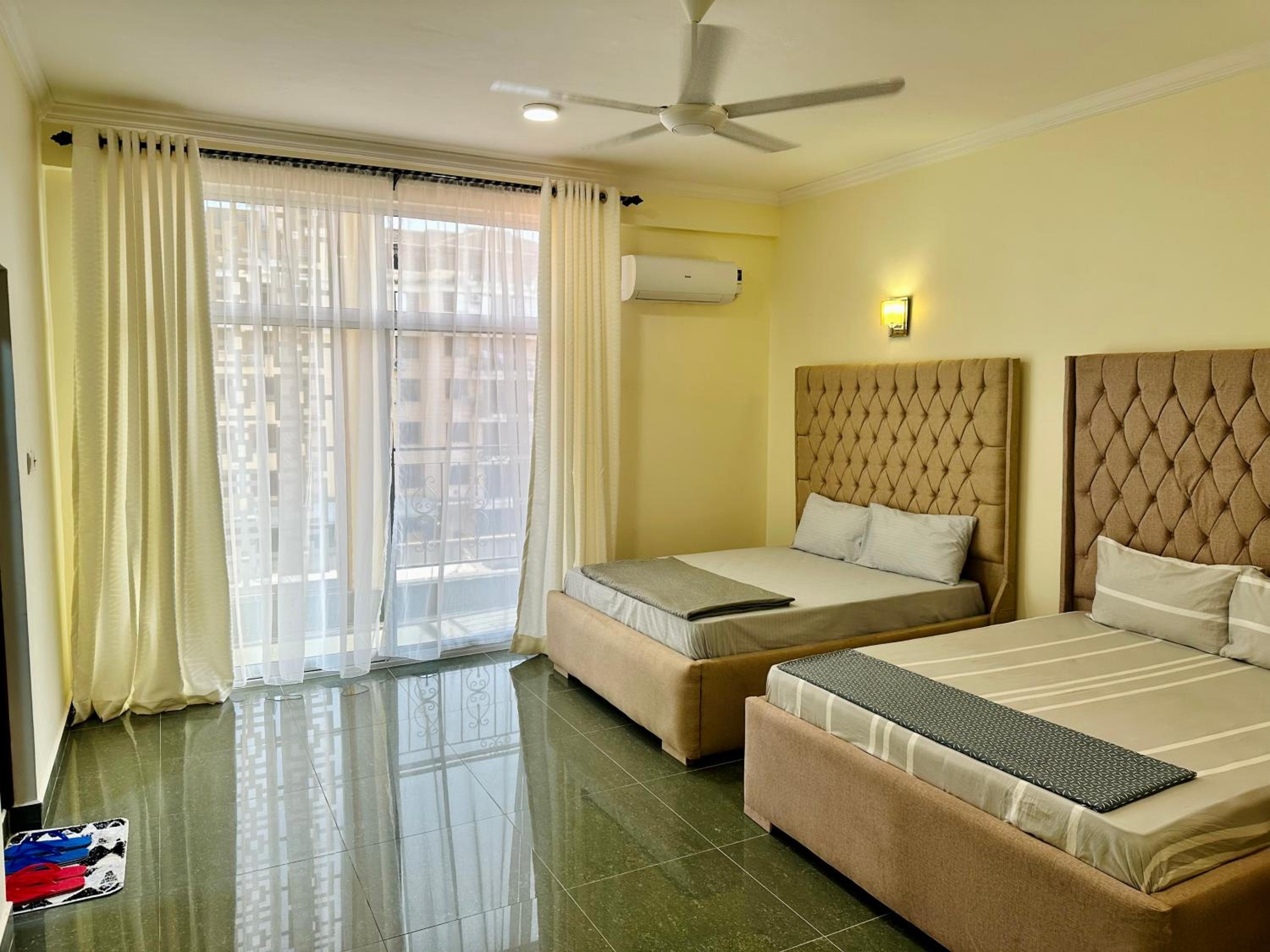 Photo 34
