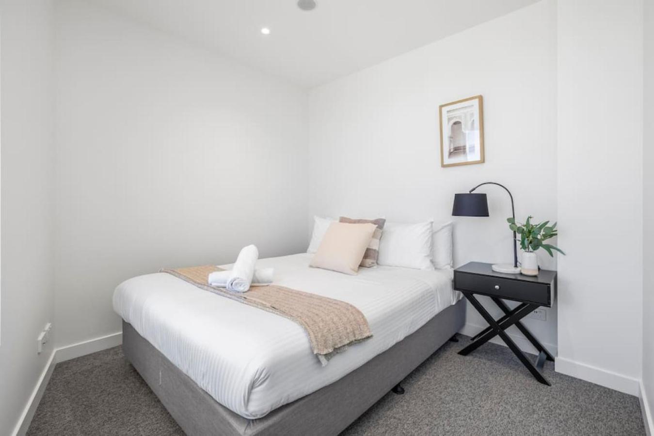 NEW Chic Stature Southbank 2 Bd