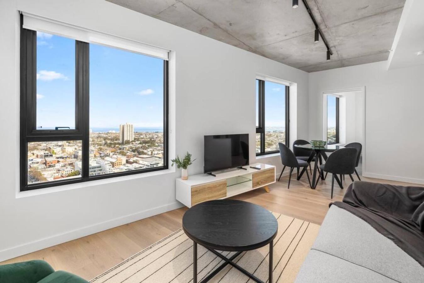 NEW Chic Stature Southbank 2 Bd